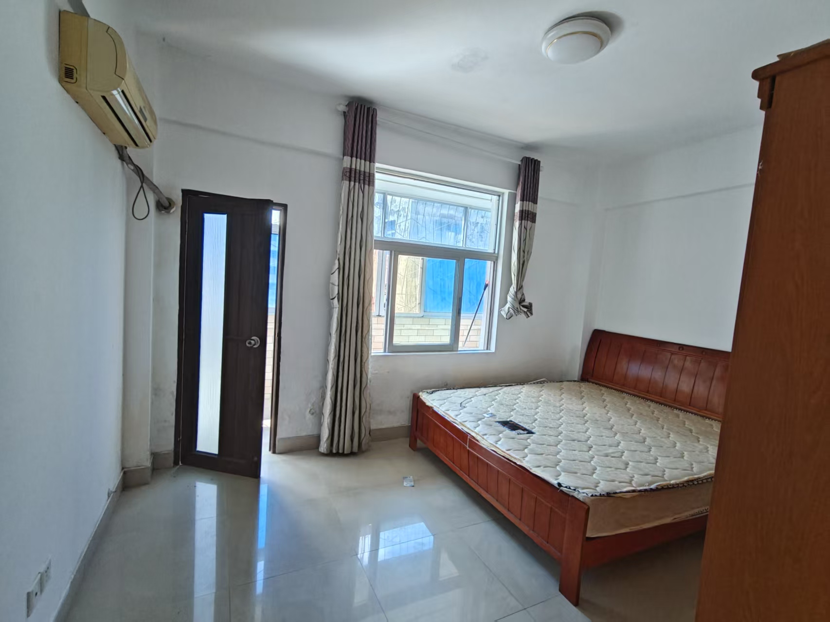 宏源证劵宿舍 3室2厅1卫 1800.0元/月 宏源证劵宿舍 3室2厅1卫 1800.0元/月室内图