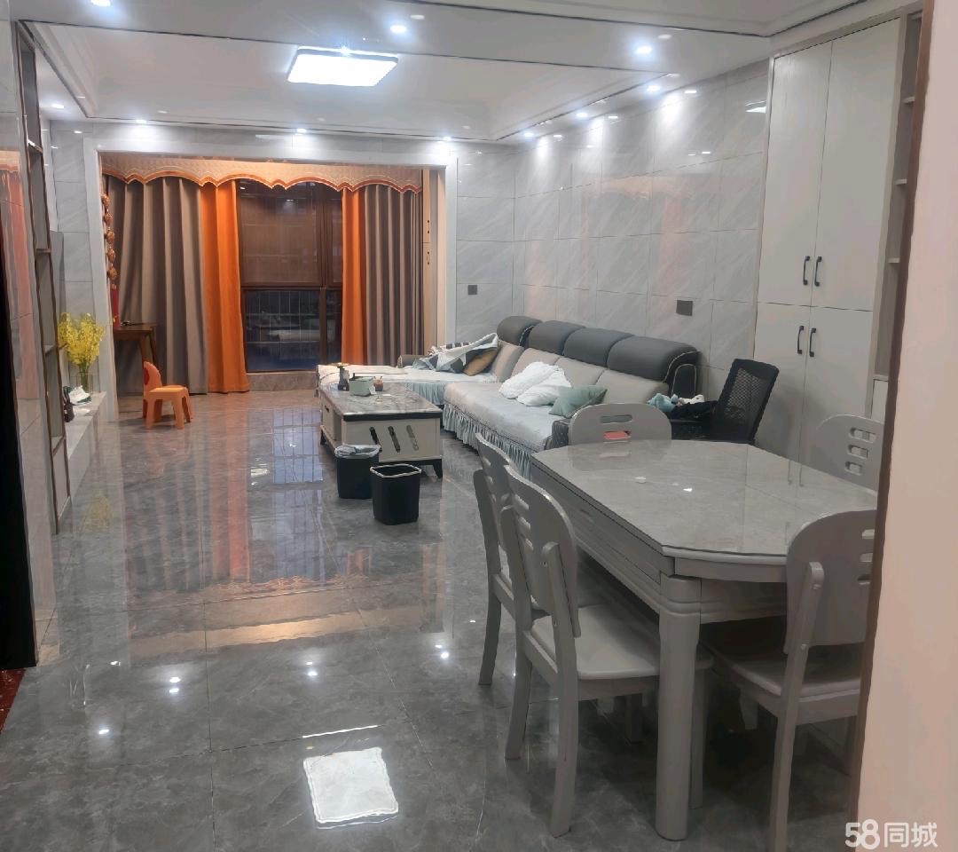 汇欣花样年华  1室2厅2卫   2300.00元/月户型图