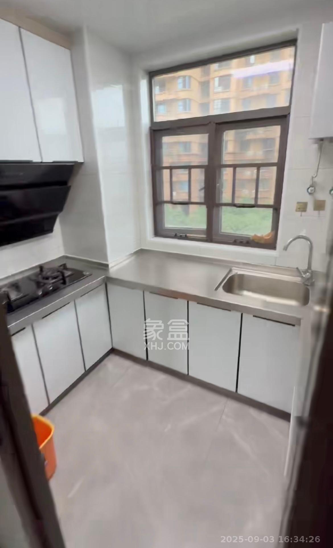 嘉雨兴园 2室1厅1卫 2600.0元/月 嘉雨兴园 2室1厅1卫 2600.0元/月室内图