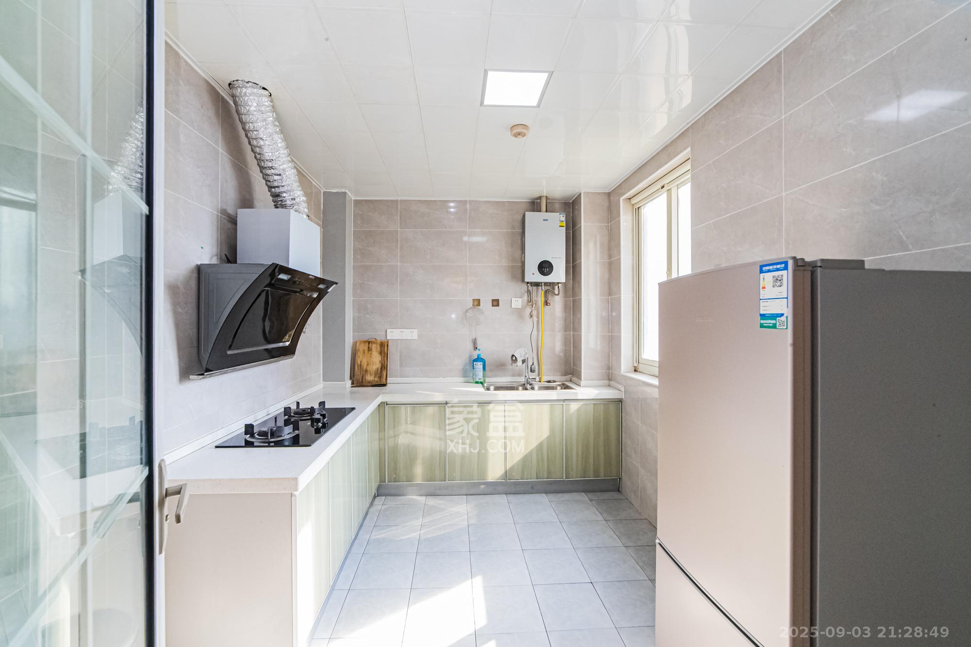 北辰三角洲E7区  4室2厅2卫    258.0万 北辰三角洲E7区  4室2厅2卫    258.0万厨房