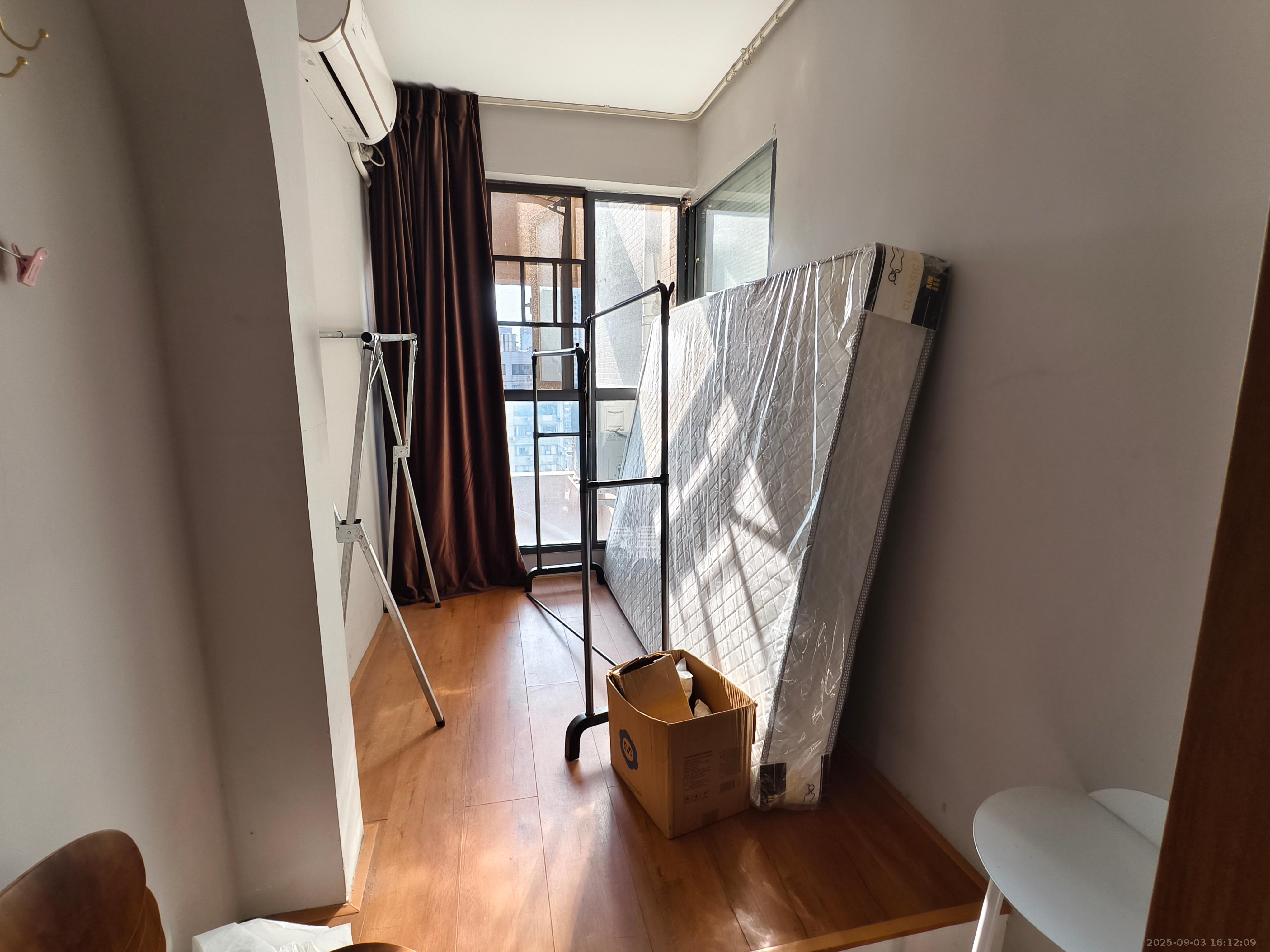 湘域城邦(湘域国际中心) 2室1厅1卫 3200.0元/月 湘域城邦(湘域国际中心) 2室1厅1卫 3200.0元/月室内图