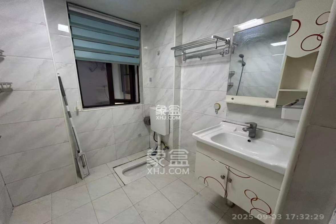 梅溪鑫苑名家 4室2厅1卫 2300.0元/月 梅溪鑫苑名家 4室2厅1卫 2300.0元/月室内图