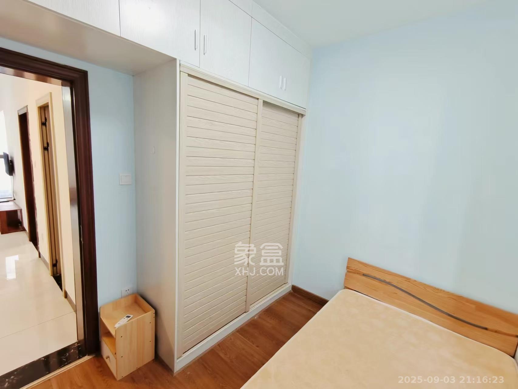 尚上美寓 2室2厅1卫 2400.0元/月 尚上美寓 2室2厅1卫 2400.0元/月室内图