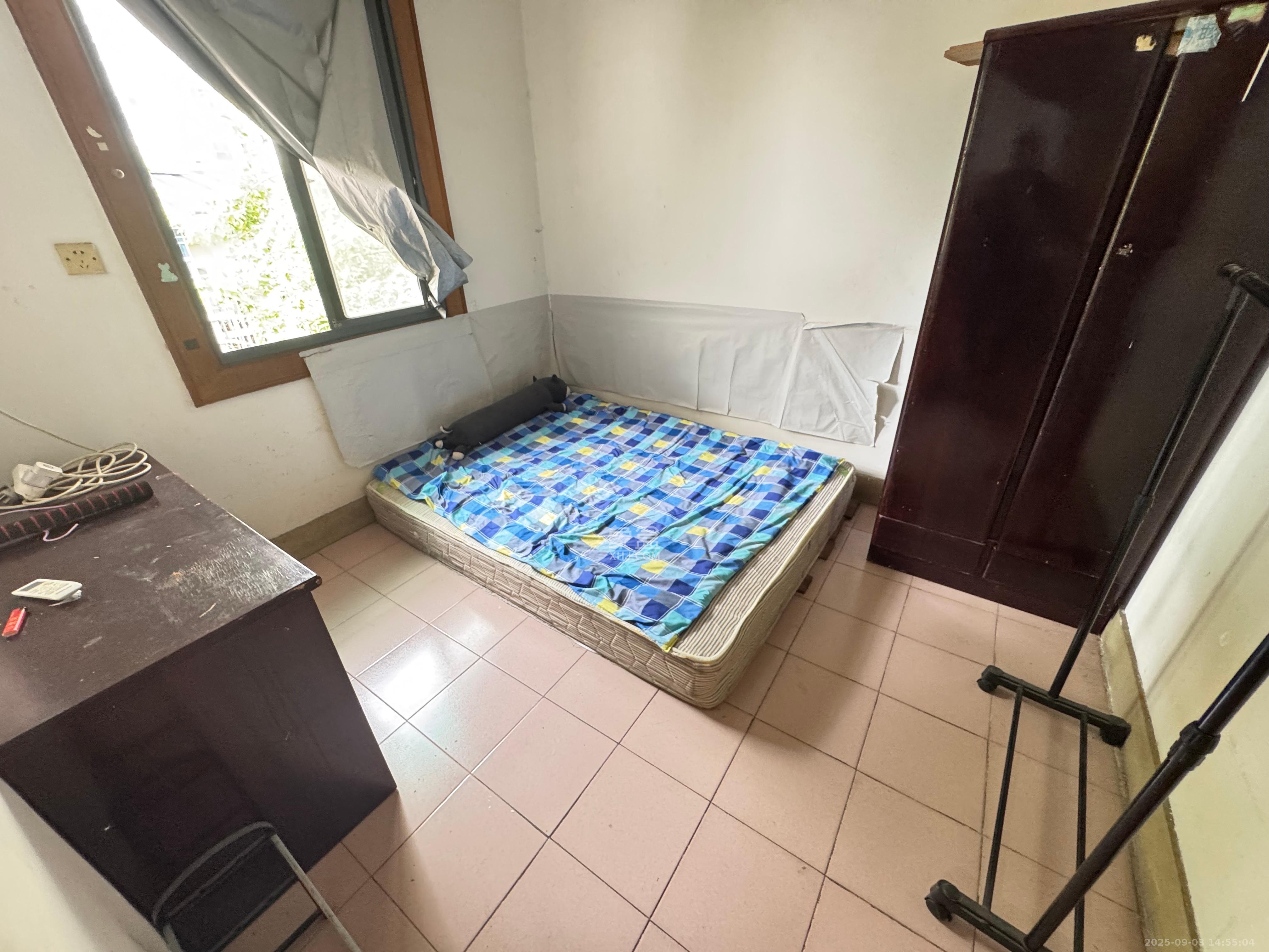 红旗区二片 2室1厅1卫 1400.0元/月 红旗区二片 2室1厅1卫 1400.0元/月室内图