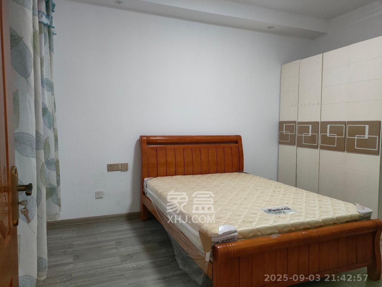 德润小区(丰升德润小区) 2室2厅1卫 2200.0元/月 德润小区(丰升德润小区) 2室2厅1卫 2200.0元/月室内图