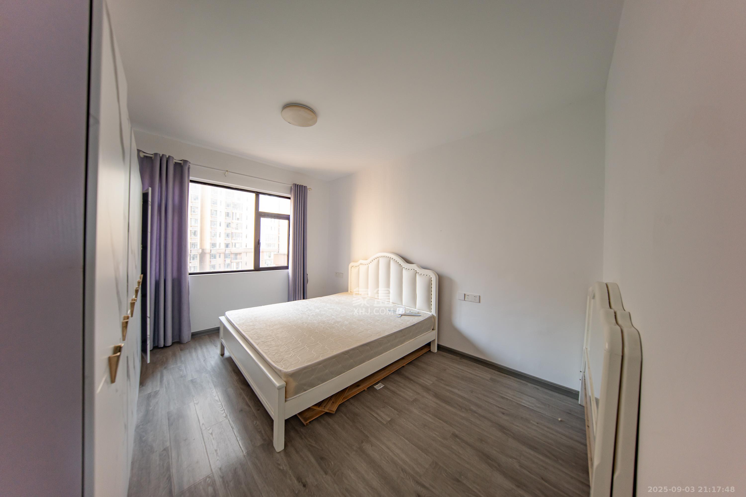 江山帝景哈佛 4室2厅2卫 108.0万 江山帝景哈佛 4室2厅2卫 108.0万卧室