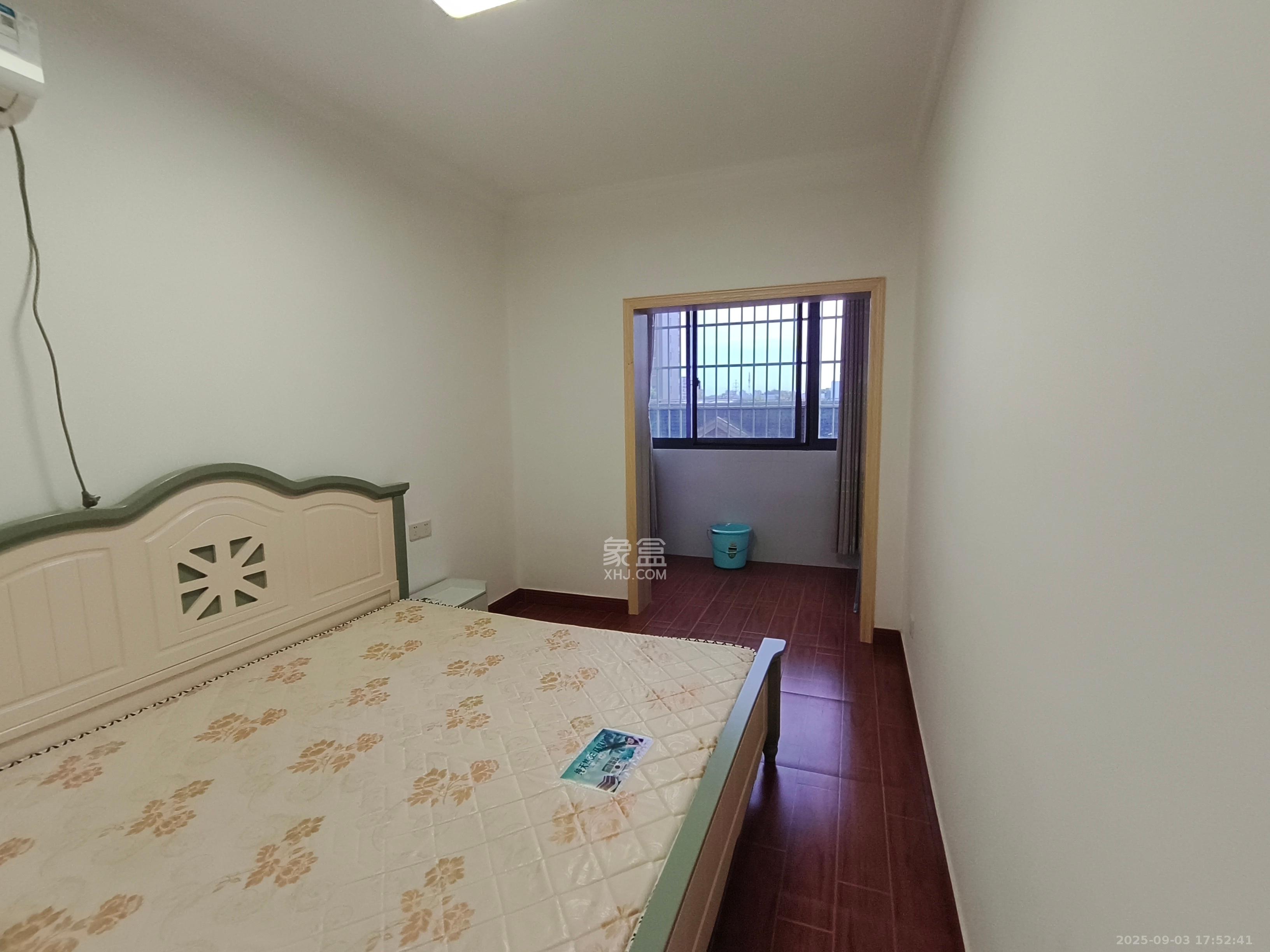 锦璨家园  3室2厅1卫   1800.00元/月室内图