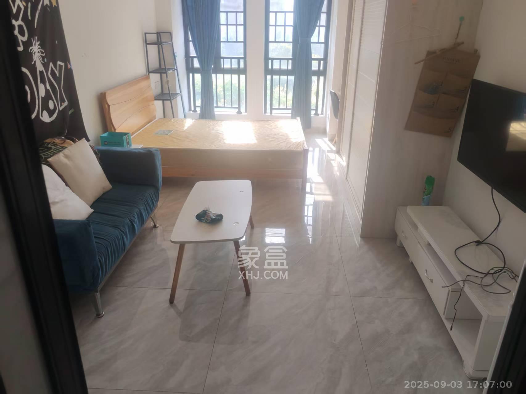 中建芙蓉工社  1室1厅1卫    1300.0元/月 中建芙蓉工社  1室1厅1卫    1300.0元/月