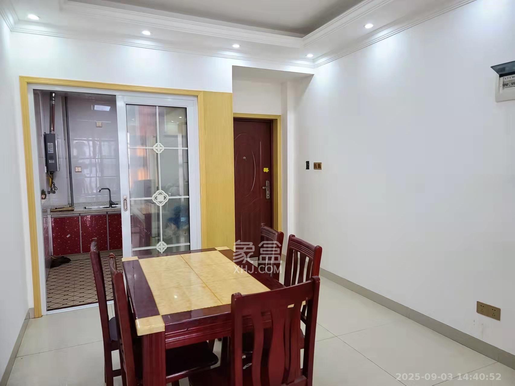 麓谷星辰  3室2厅1卫    2500.0元/月 麓谷星辰  3室2厅1卫    2500.0元/月室内图