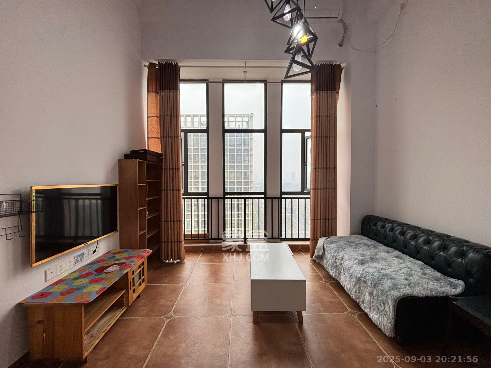 中建芙蓉嘉苑  1室1厅1卫    1500.0元/月室内图