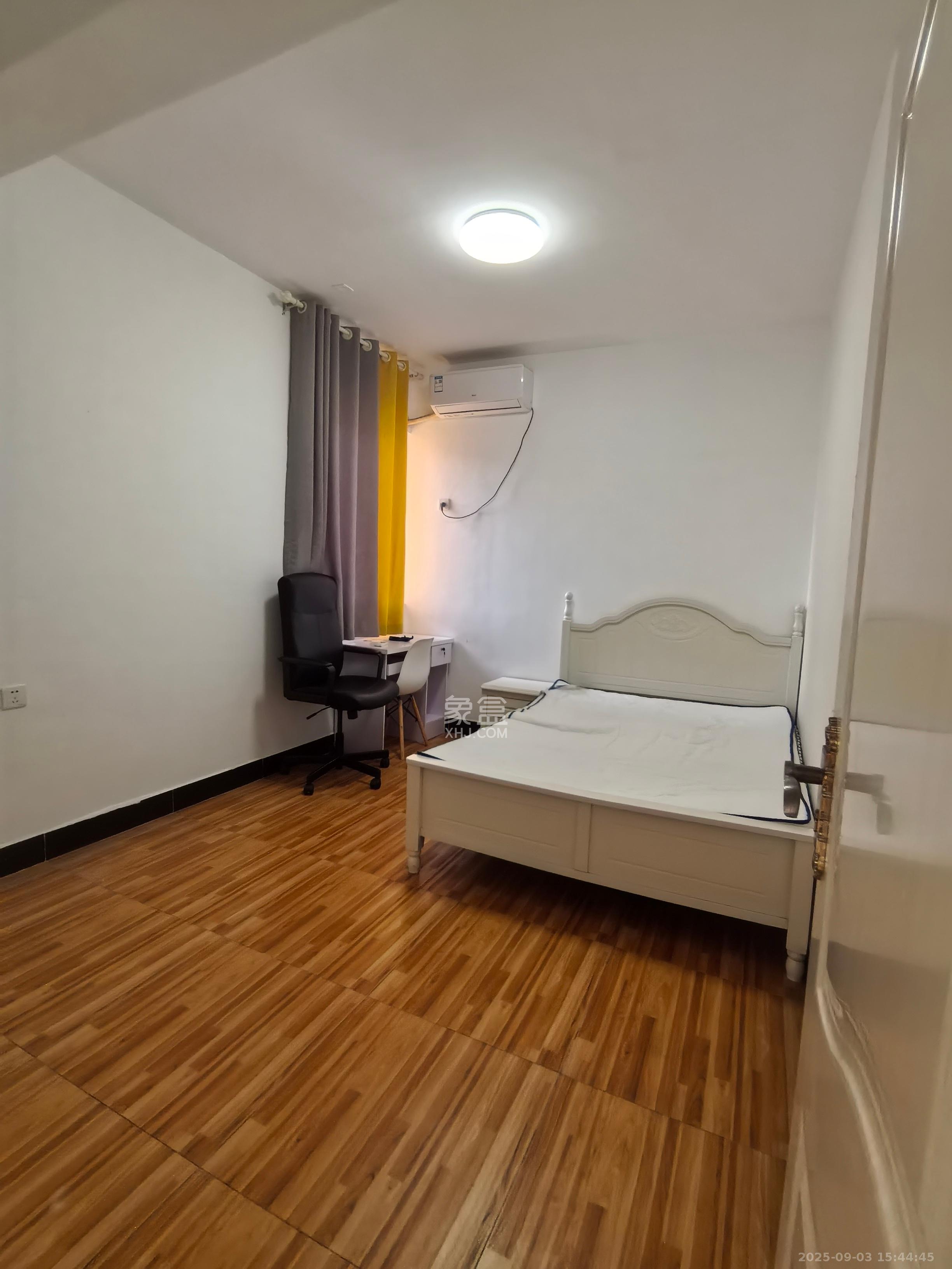 明大佳园  2室1厅1卫    2600.0元/月室内图