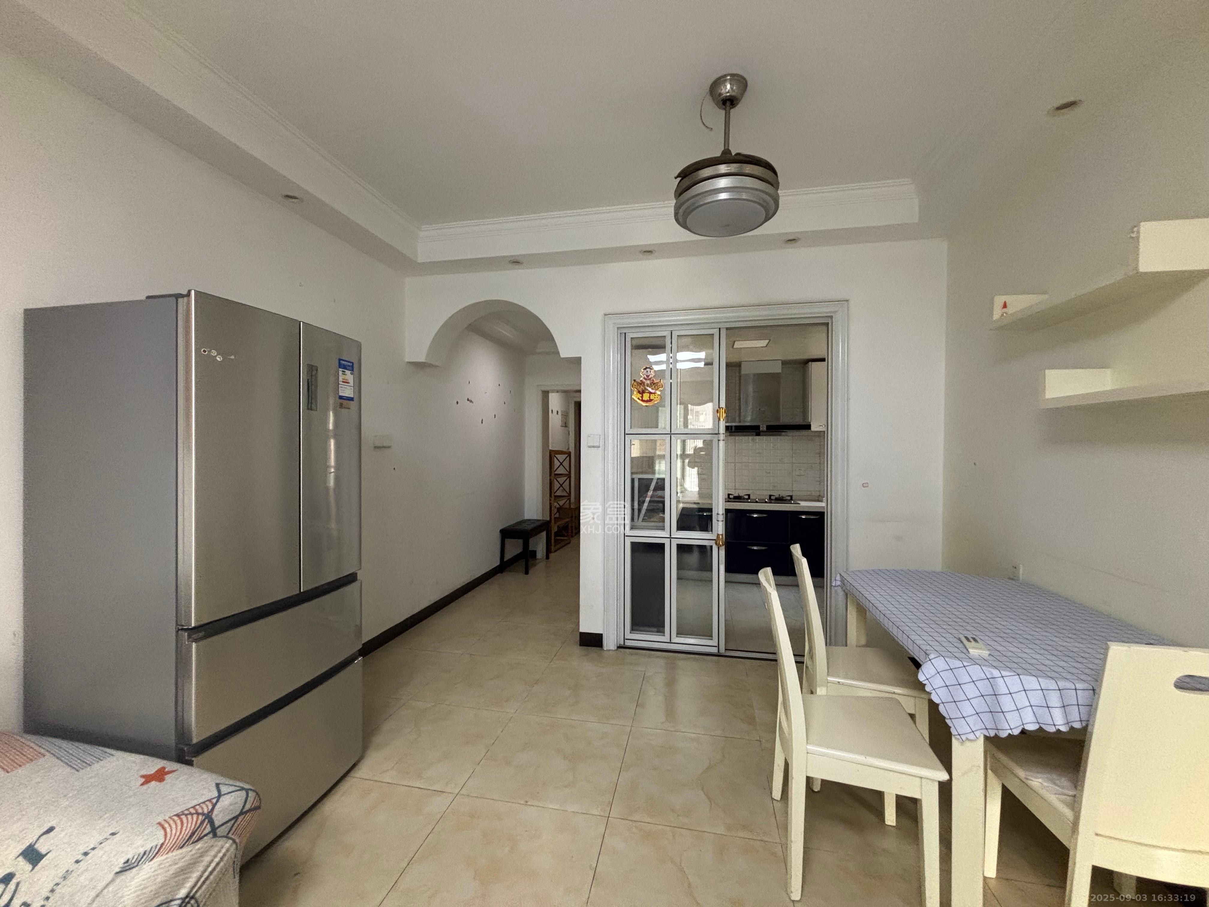 恒基凯旋门一二期 3室2厅1卫 2100.0元/月 恒基凯旋门一二期 3室2厅1卫 2100.0元/月室内图