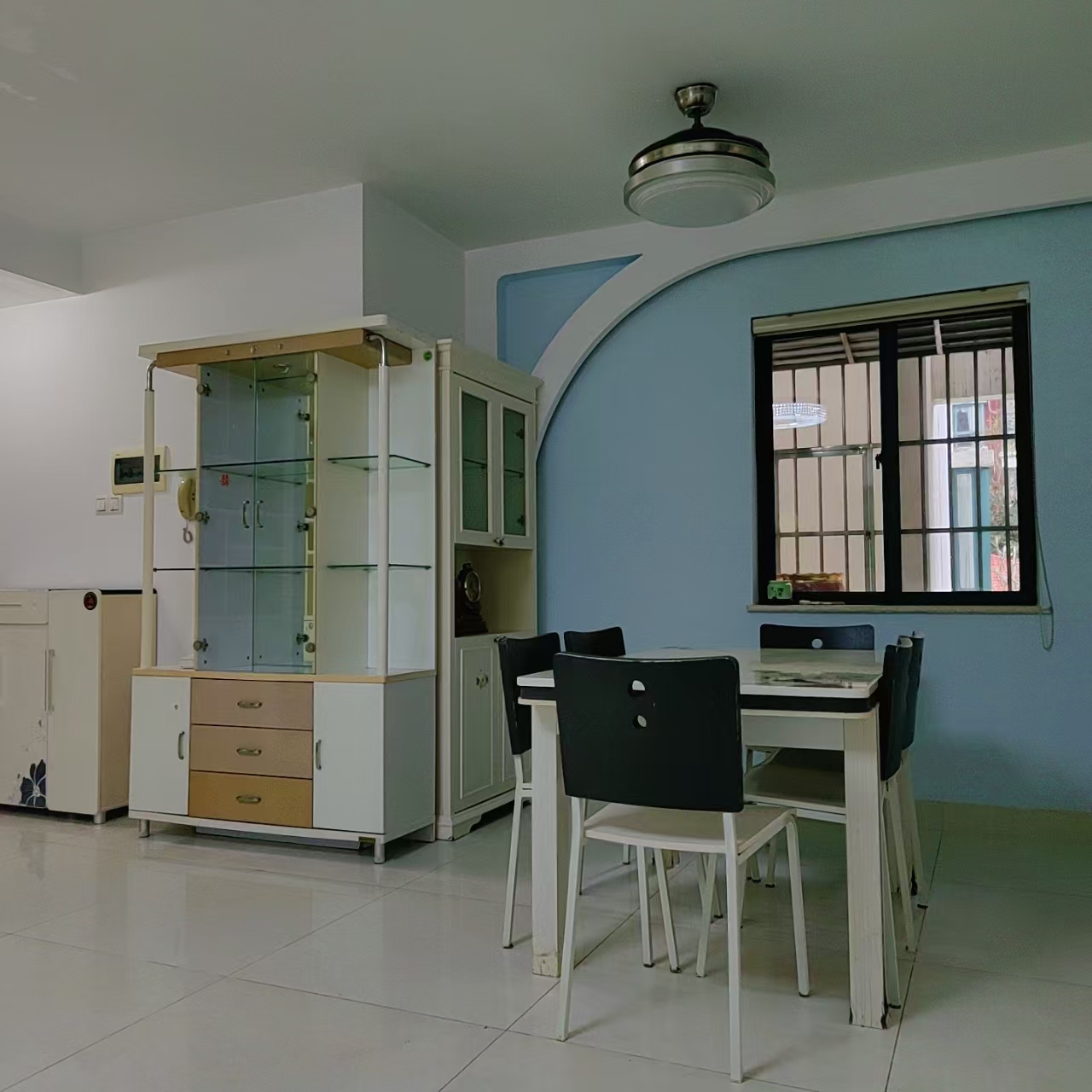 钻石水岸 2室2厅1卫 2500.0元/月 钻石水岸 2室2厅1卫 2500.0元/月室内图