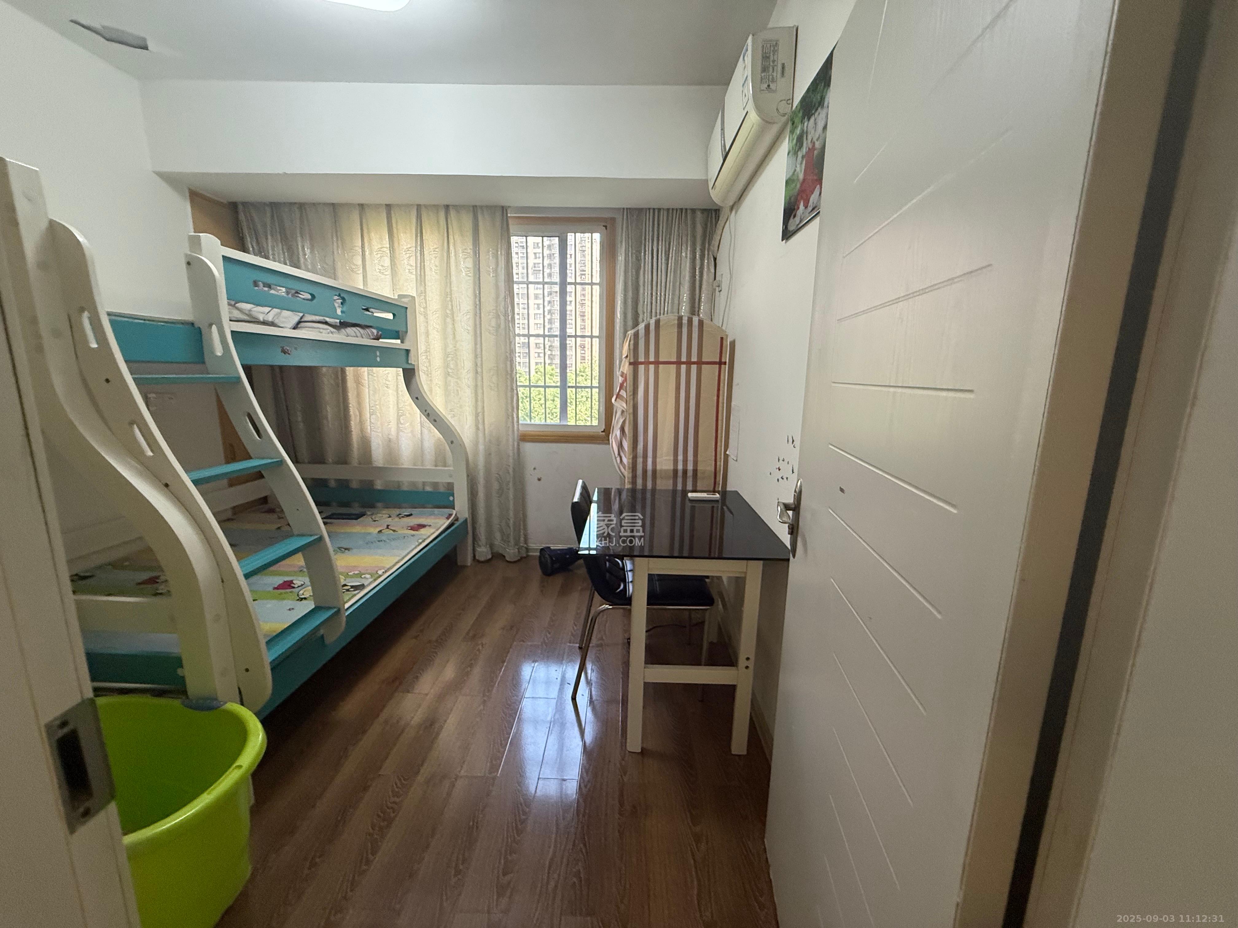 筑梦佳园 4室2厅1卫 1900.0元/月 筑梦佳园 4室2厅1卫 1900.0元/月室内图