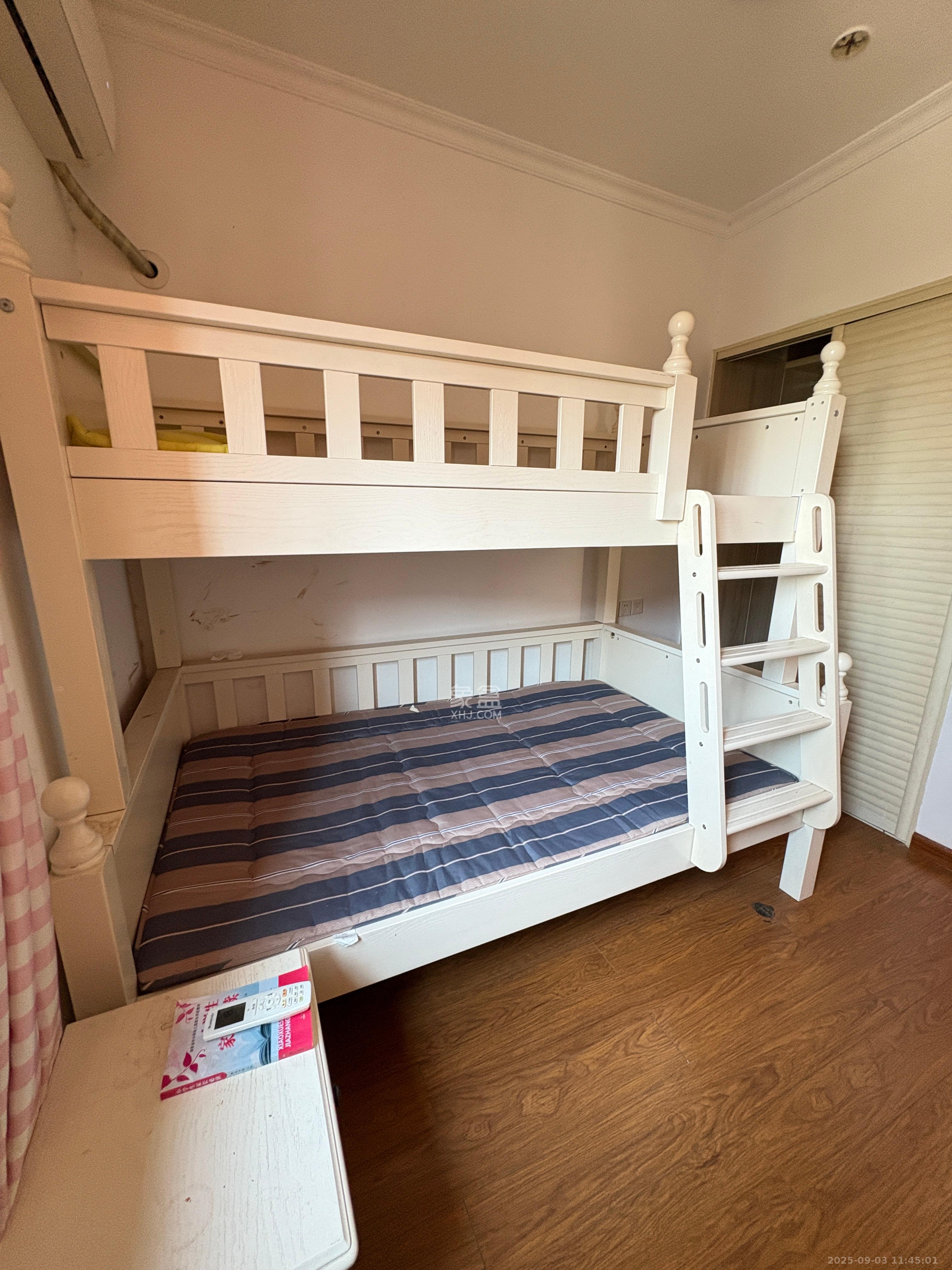 中信凯旋蓝岸(中信新城三期)  3室2厅1卫    2000.0元/月 中信凯旋蓝岸(中信新城三期)  3室2厅1卫    2000.0元/月室内图