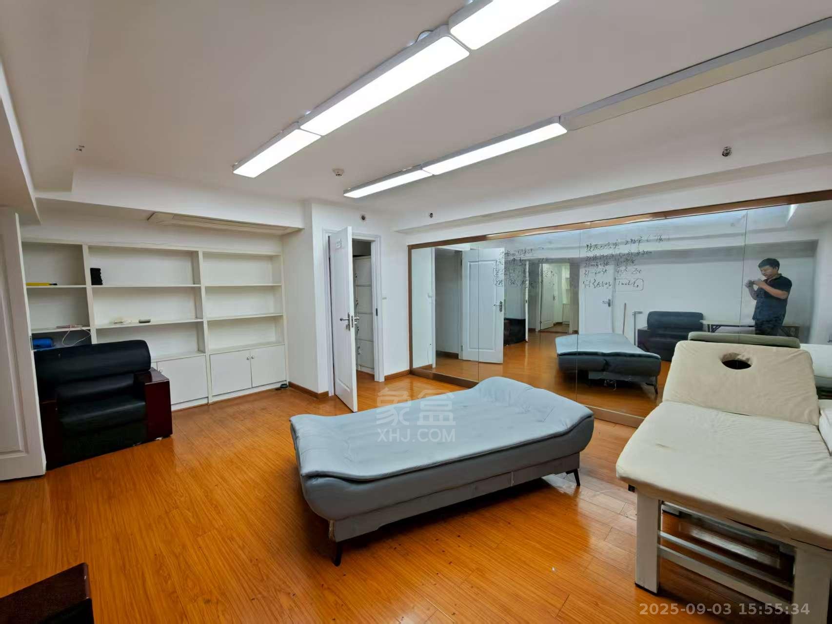 美的翰城   110.0㎡      7700.0元/月室内图