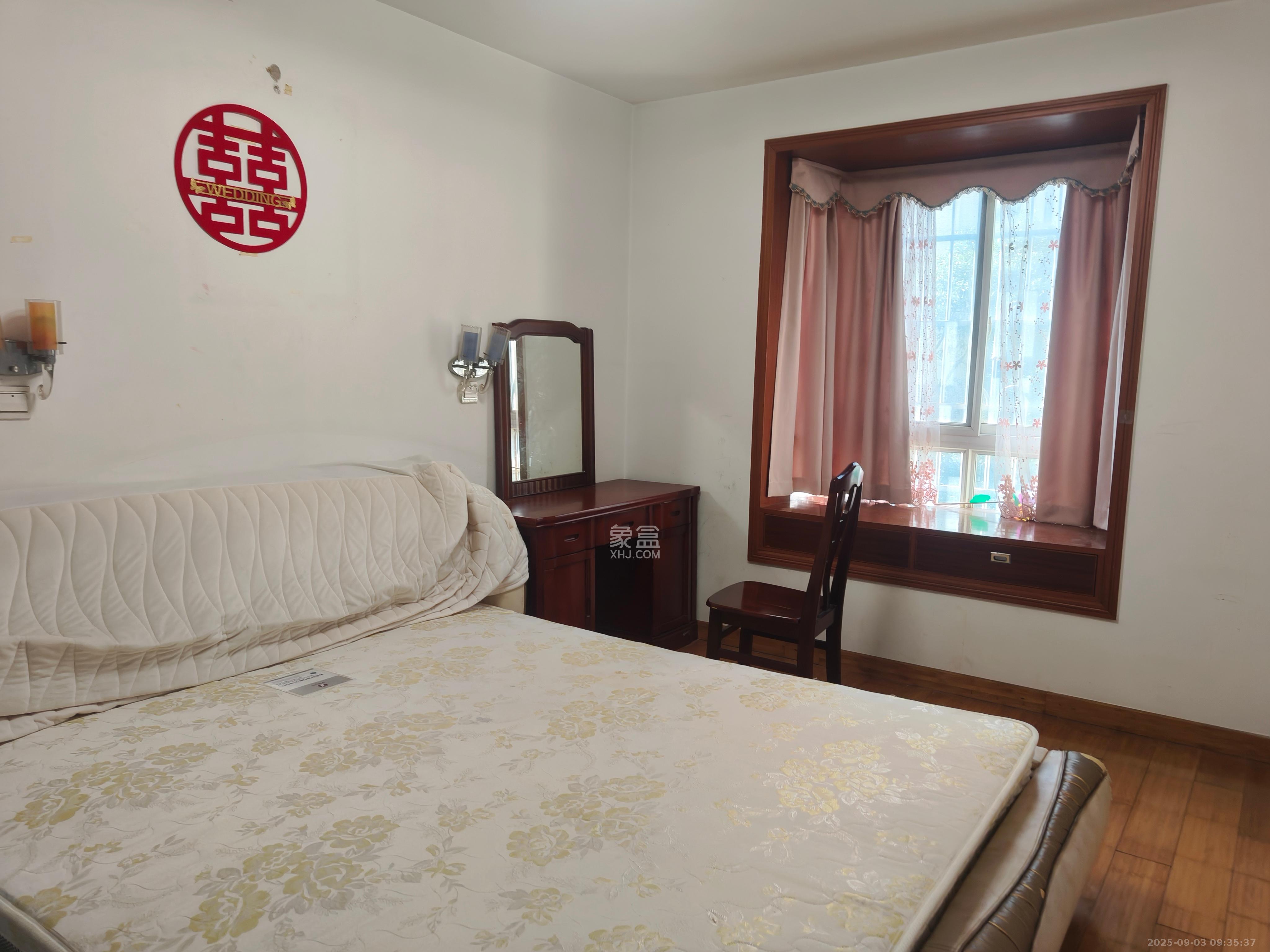 德润园 3室2厅2卫 2300.0元/月 德润园 3室2厅2卫 2300.0元/月室内图