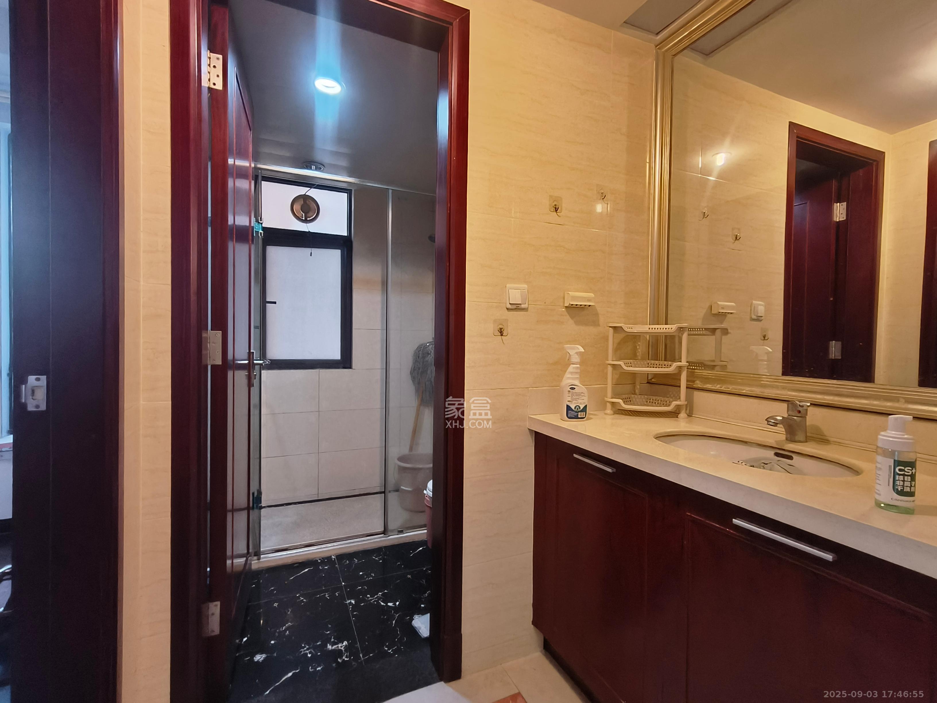 中海国际二期 3室2厅1卫 2200.0元/月 中海国际二期 3室2厅1卫 2200.0元/月室内图