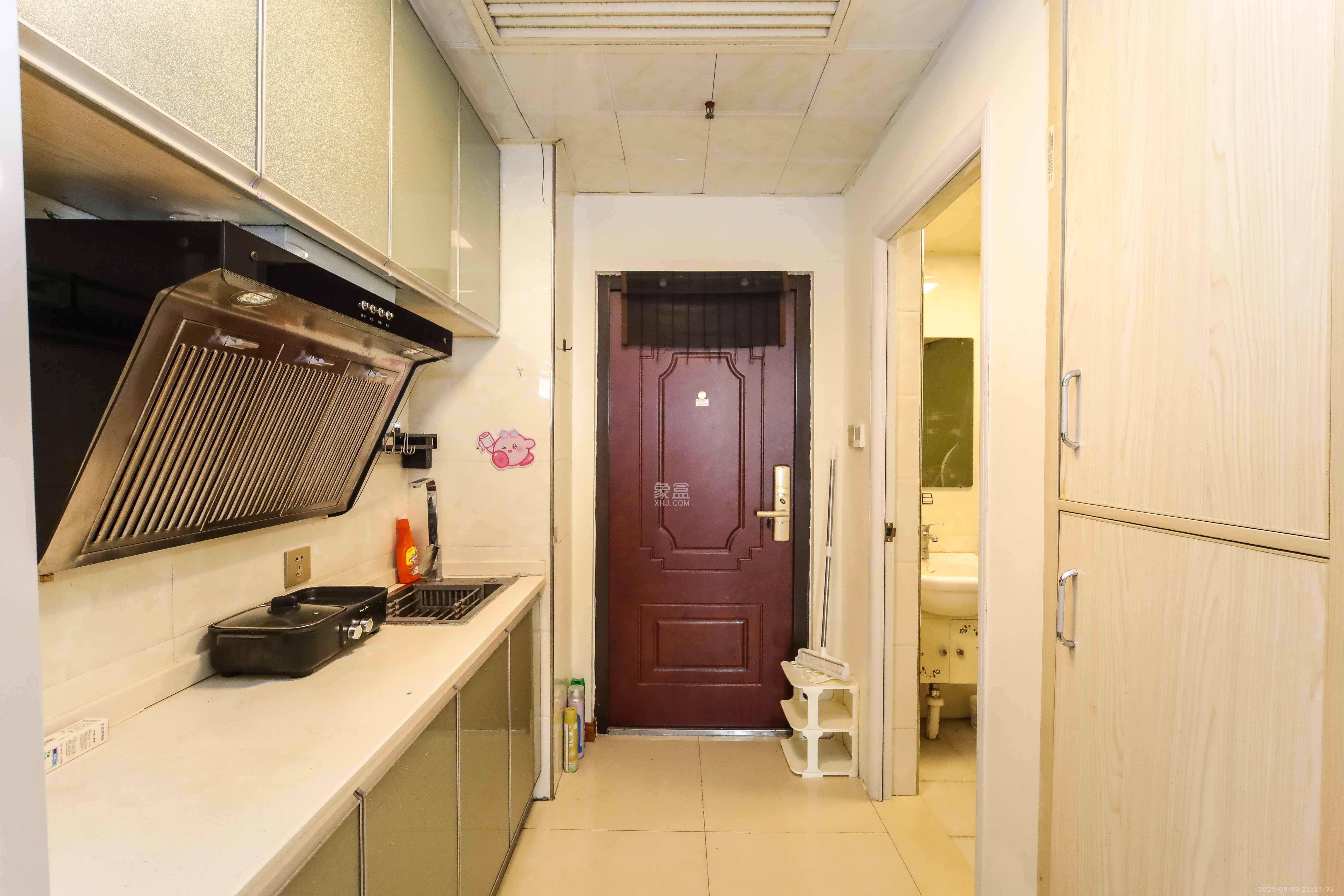 红橡华园(菲莎公馆)  1室1厅1卫    32.0万 红橡华园(菲莎公馆)  1室1厅1卫    32.0万厨房