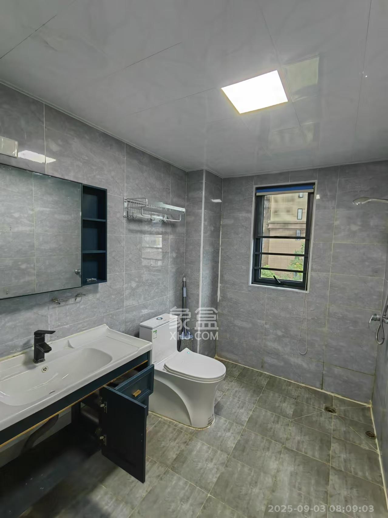 中建梅溪湖中心  4室2厅3卫   3800.00元/月室内图