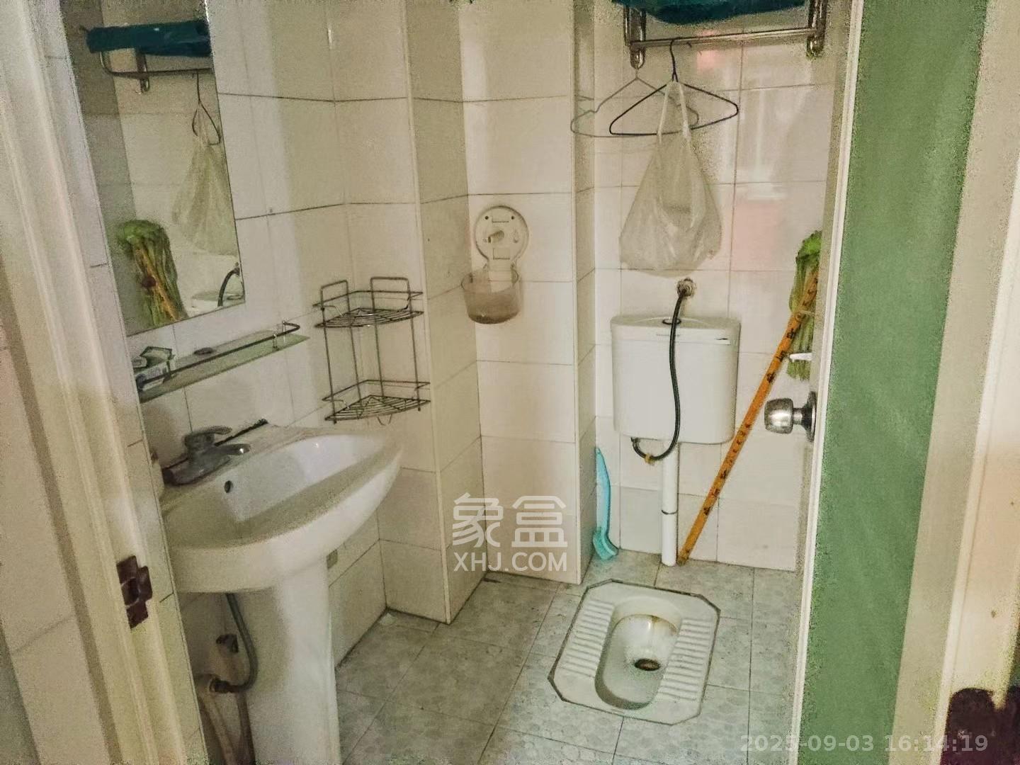 金碧文华  1室1厅1卫    1200.0元/月 金碧文华  1室1厅1卫    1200.0元/月室内图