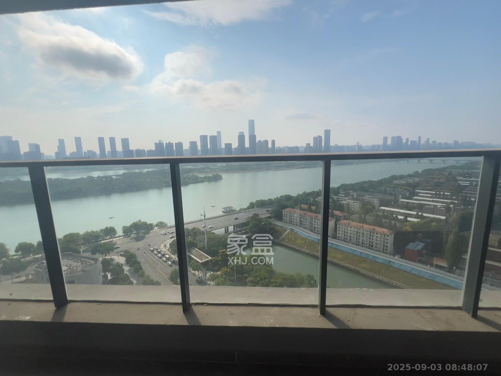 江山印  4室2厅22卫    15000.0元/月室内图