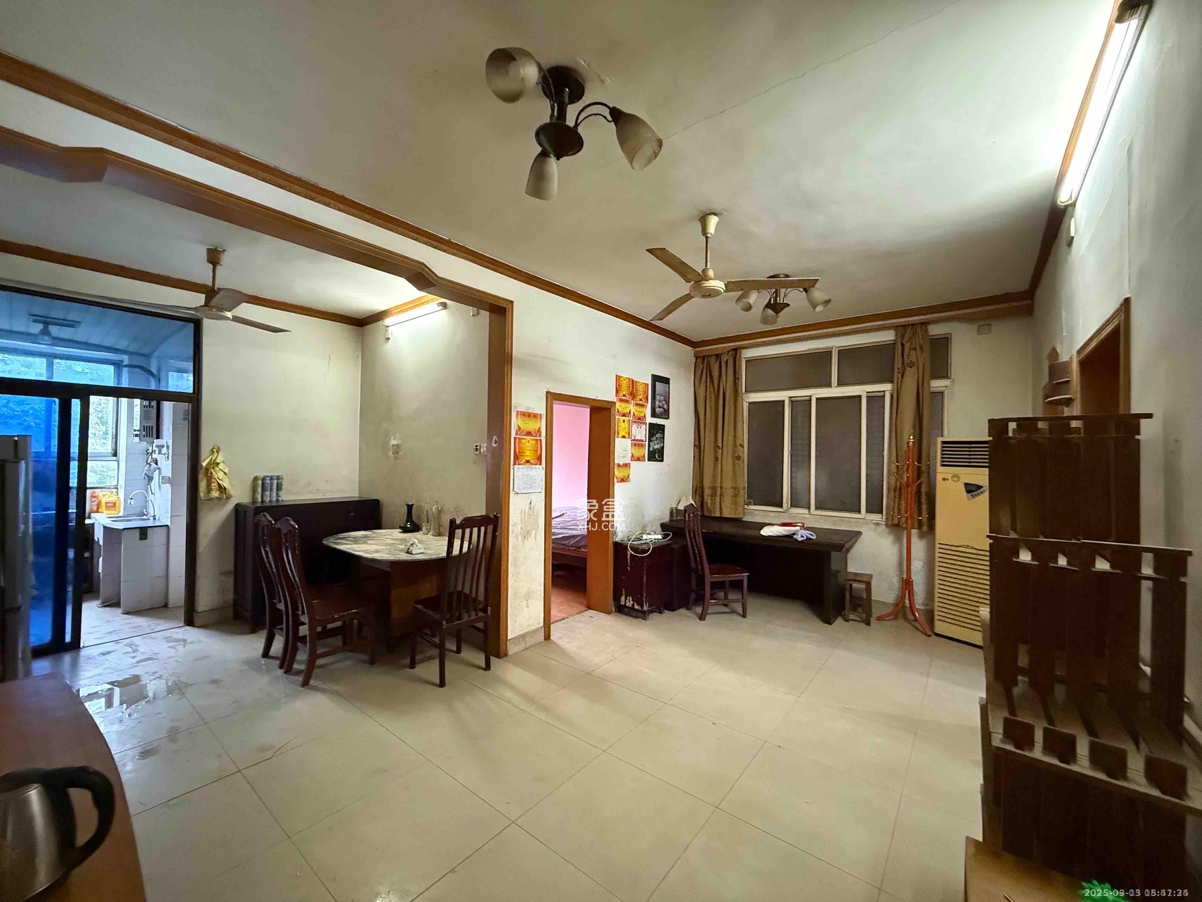 正圆小区(树木岭) 1室2厅1卫 1600.0元/月 正圆小区(树木岭) 1室2厅1卫 1600.0元/月室内图