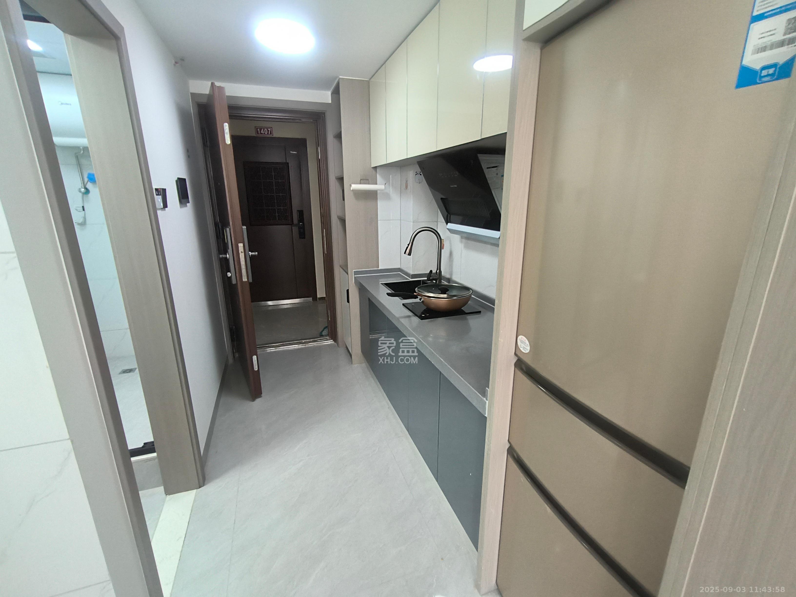 信诚湘江揽月(至善美景大厦) 1室1厅1卫 1600.0元/月 信诚湘江揽月(至善美景大厦) 1室1厅1卫 1600.0元/月室内图