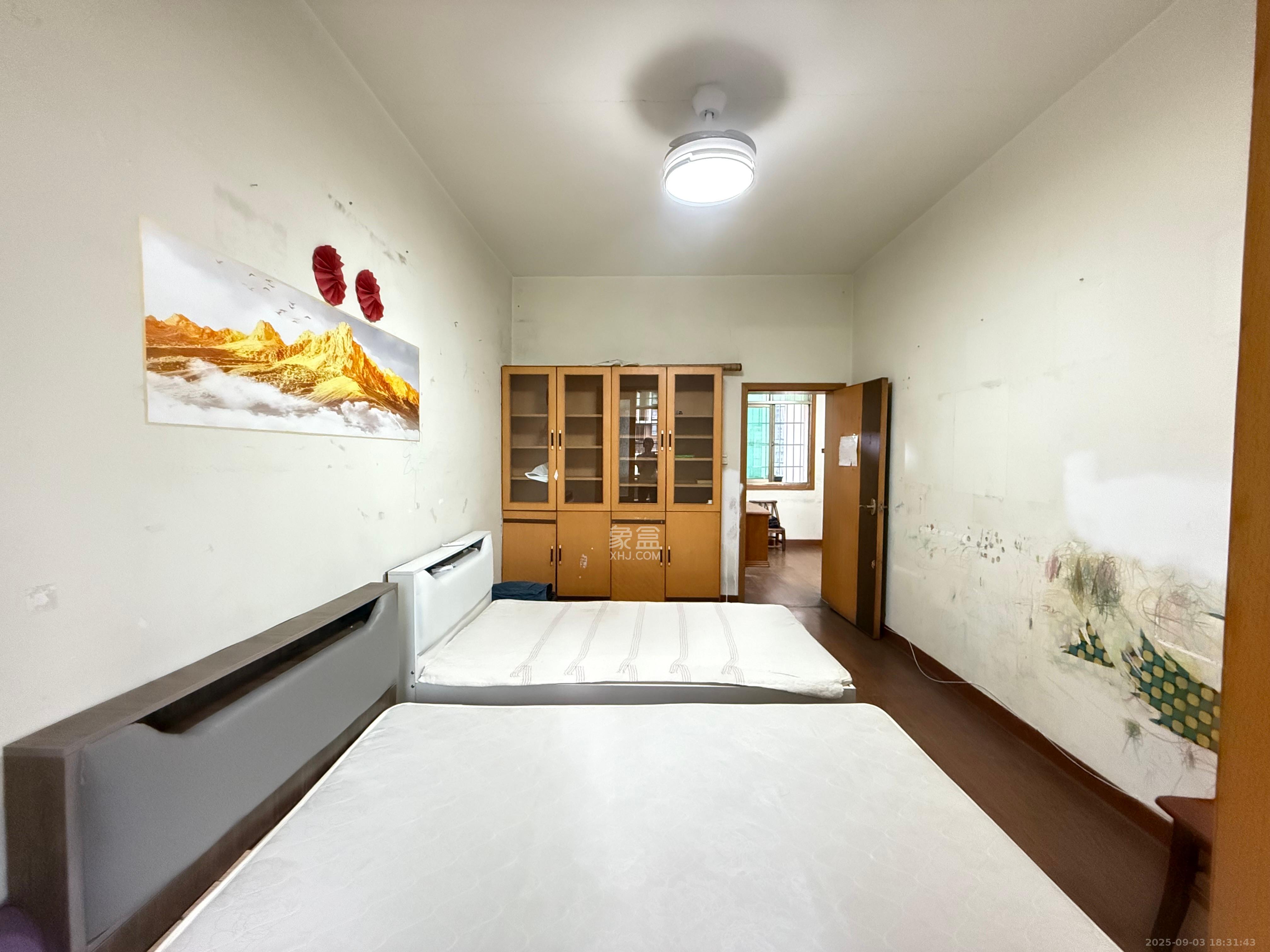 陈家湖小区  2室1厅1卫    1600.0元/月 陈家湖小区  2室1厅1卫    1600.0元/月室内图