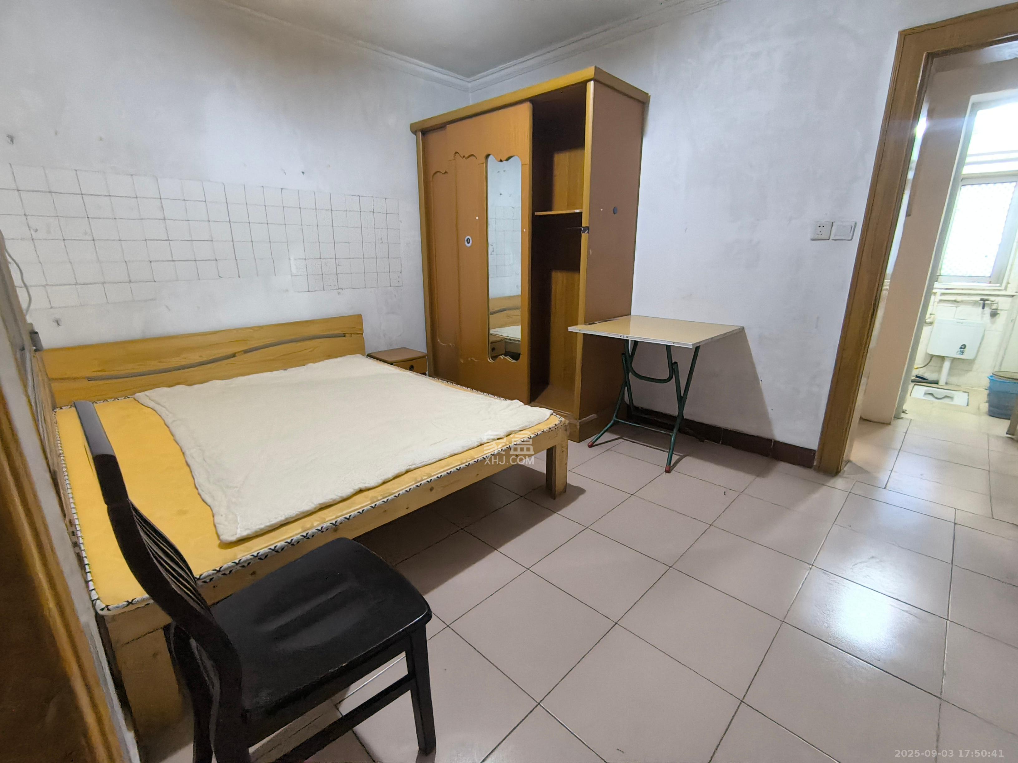 新运公寓  2室2厅1卫    1700.0元/月 新运公寓  2室2厅1卫    1700.0元/月室内图