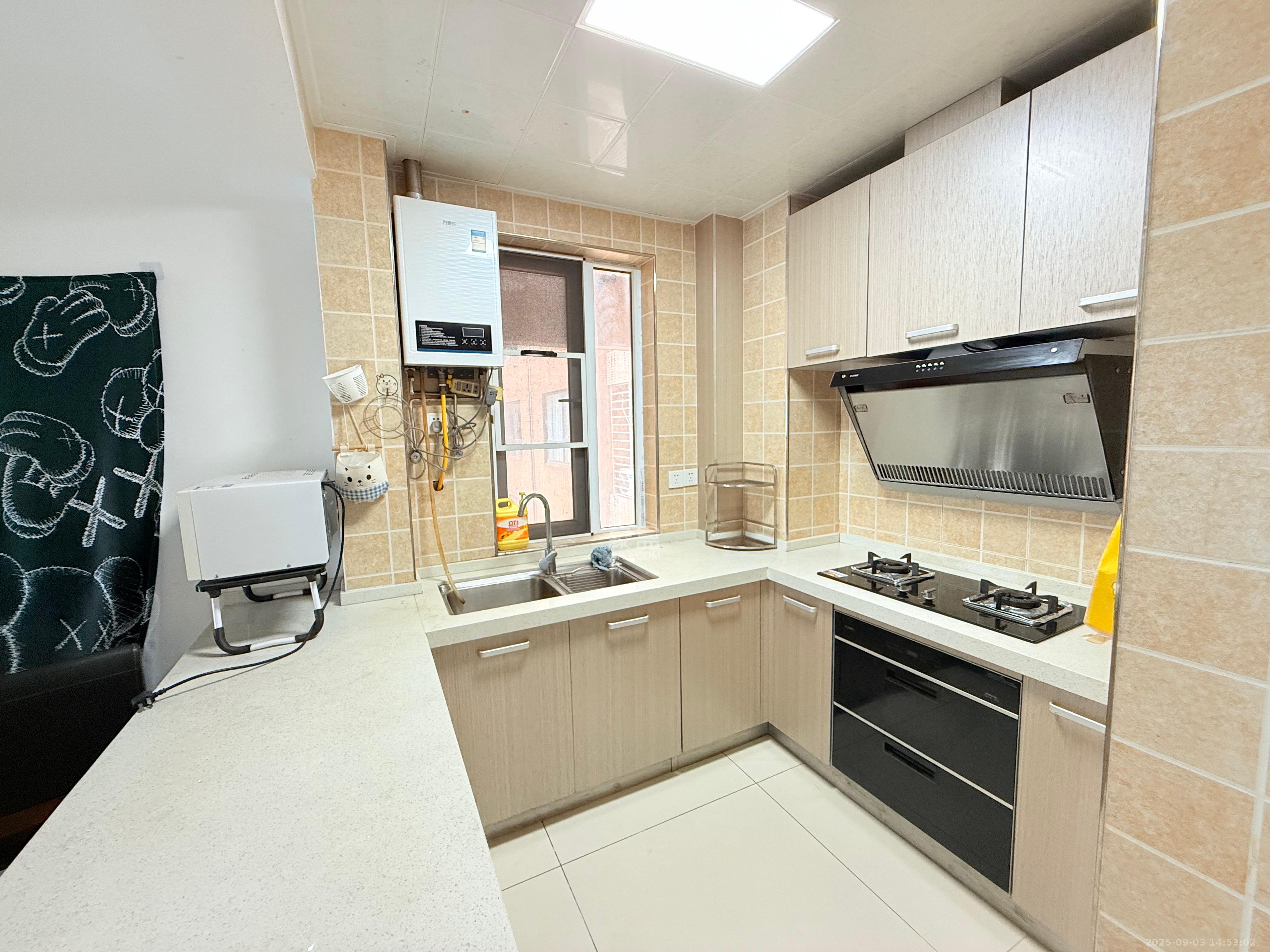 长城雅苑  2室2厅1卫    2200.0元/月 长城雅苑  2室2厅1卫    2200.0元/月室内图