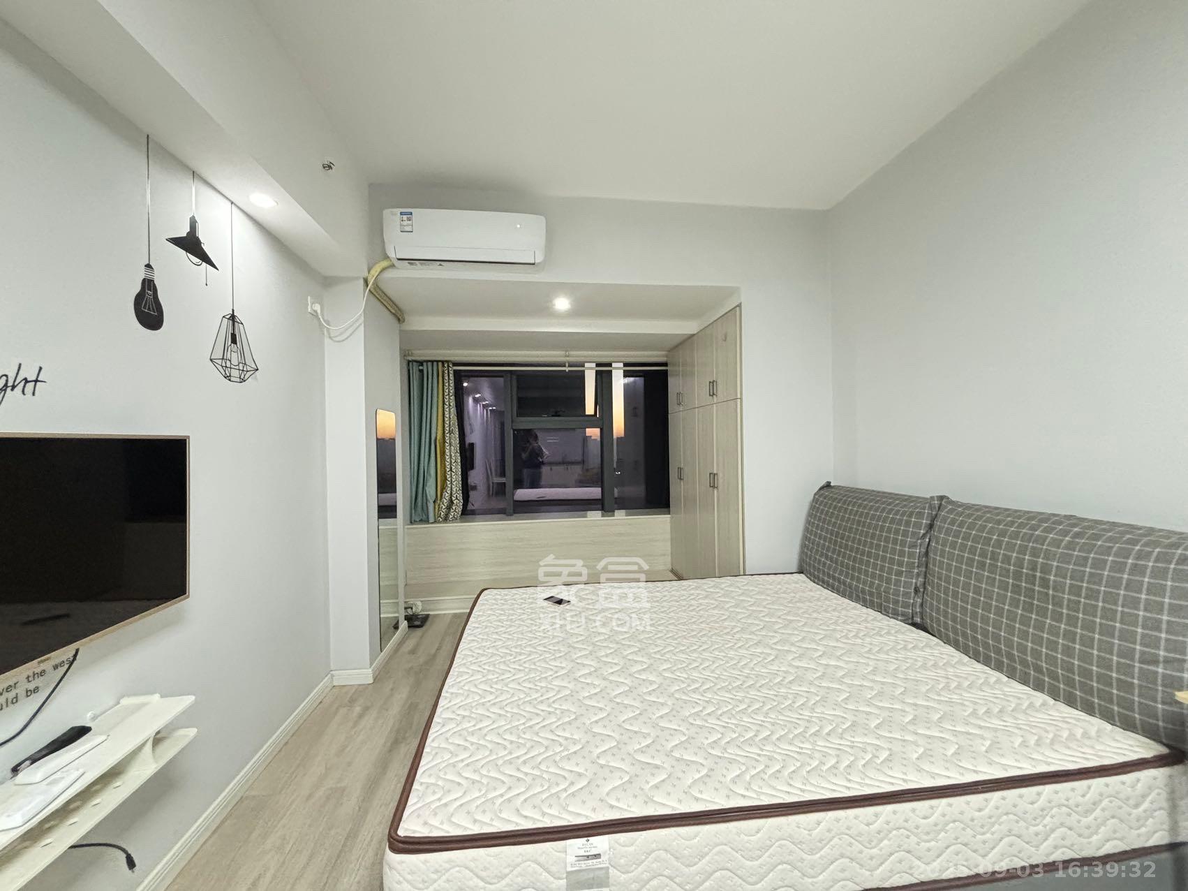 裕天国际商汇中心  1室1厅1卫    1300.0元/月室内图