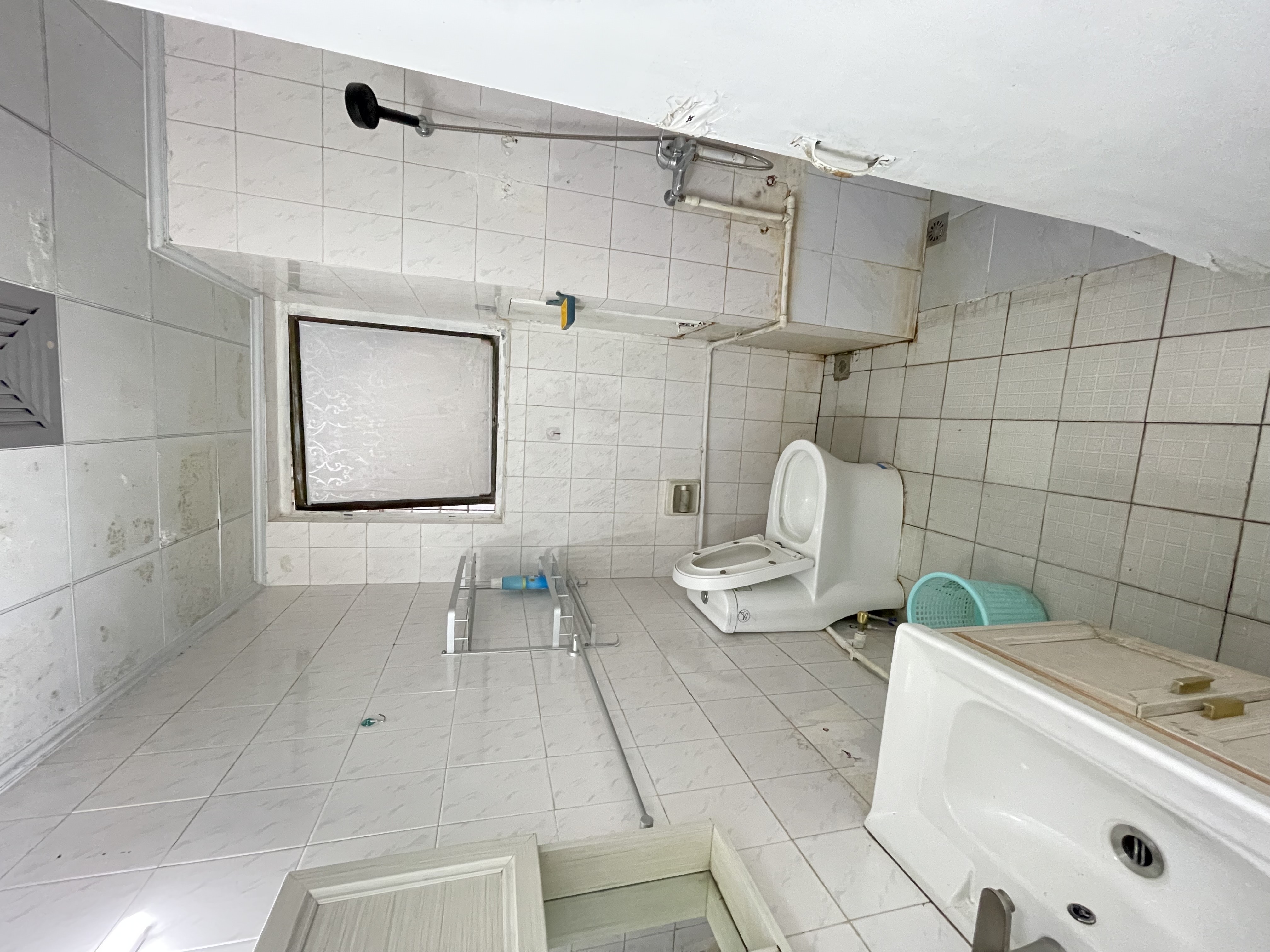 富豪大厦(富豪花园) 3室2厅1卫 2500.0元/月 富豪大厦(富豪花园) 3室2厅1卫 2500.0元/月室内图