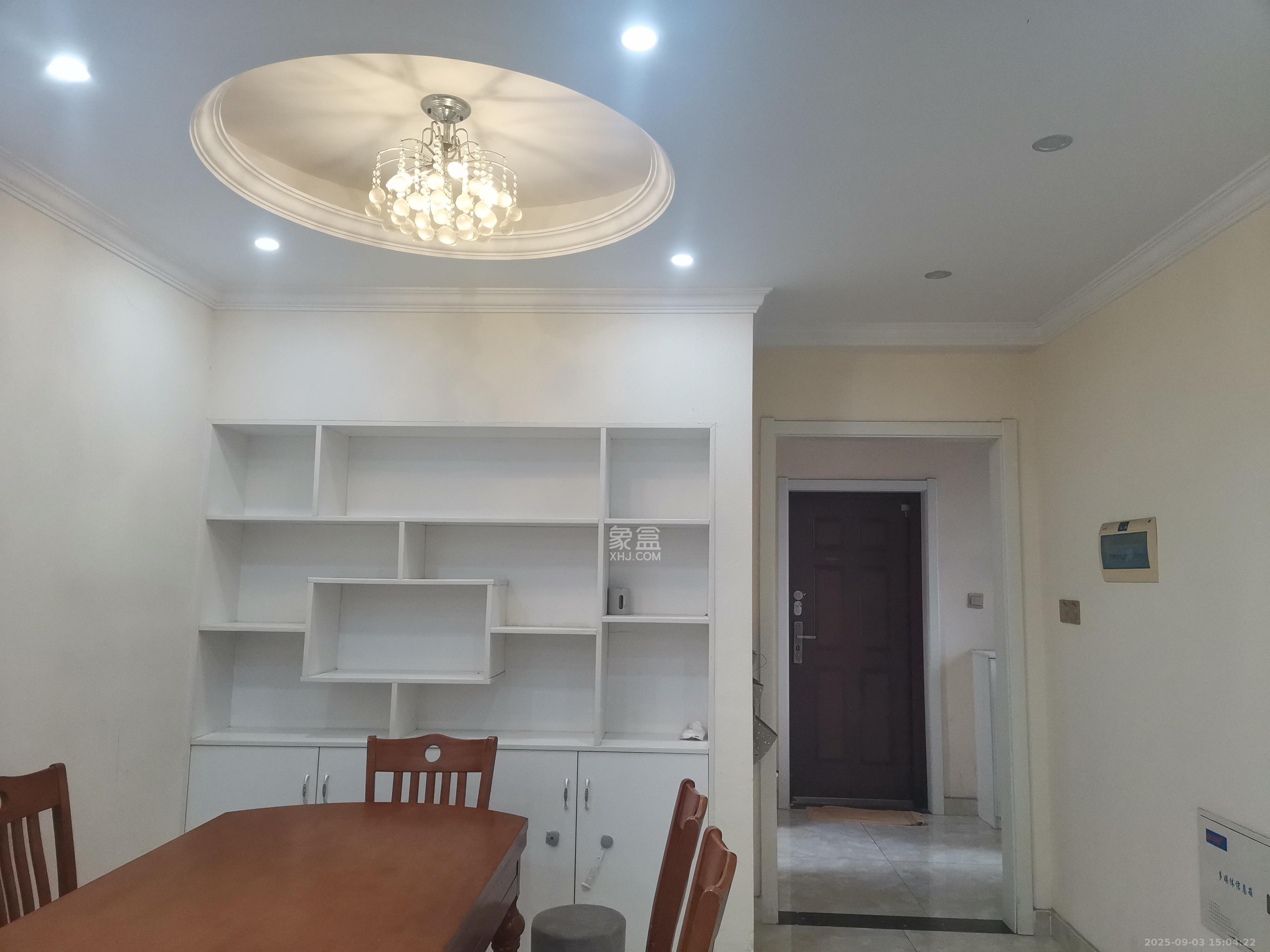 山语城二期  3室2厅1卫    1900.0元/月 山语城二期  3室2厅1卫    1900.0元/月室内图