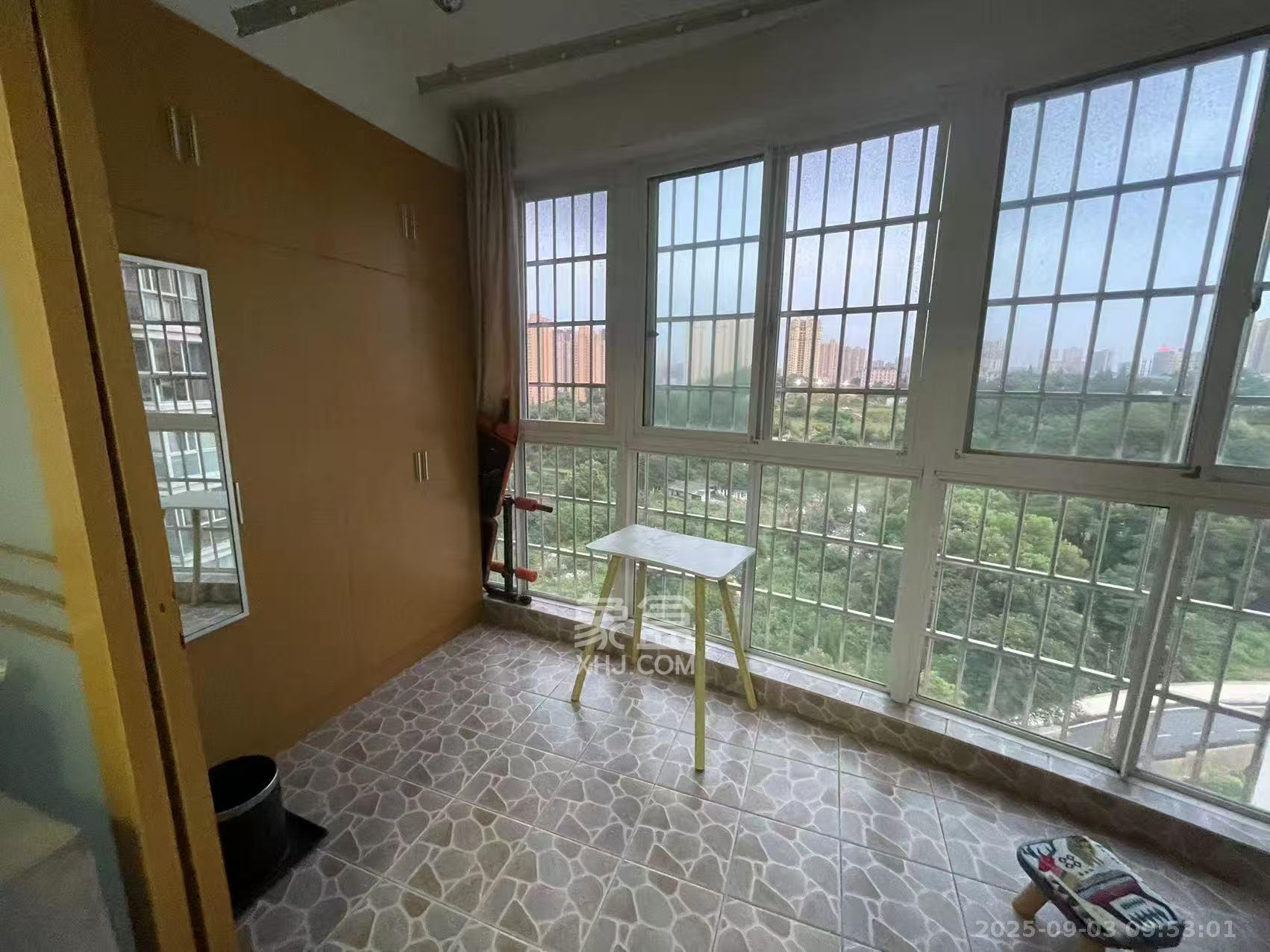 香河公寓 2室2厅1卫 2000.0元/月 香河公寓 2室2厅1卫 2000.0元/月室内图