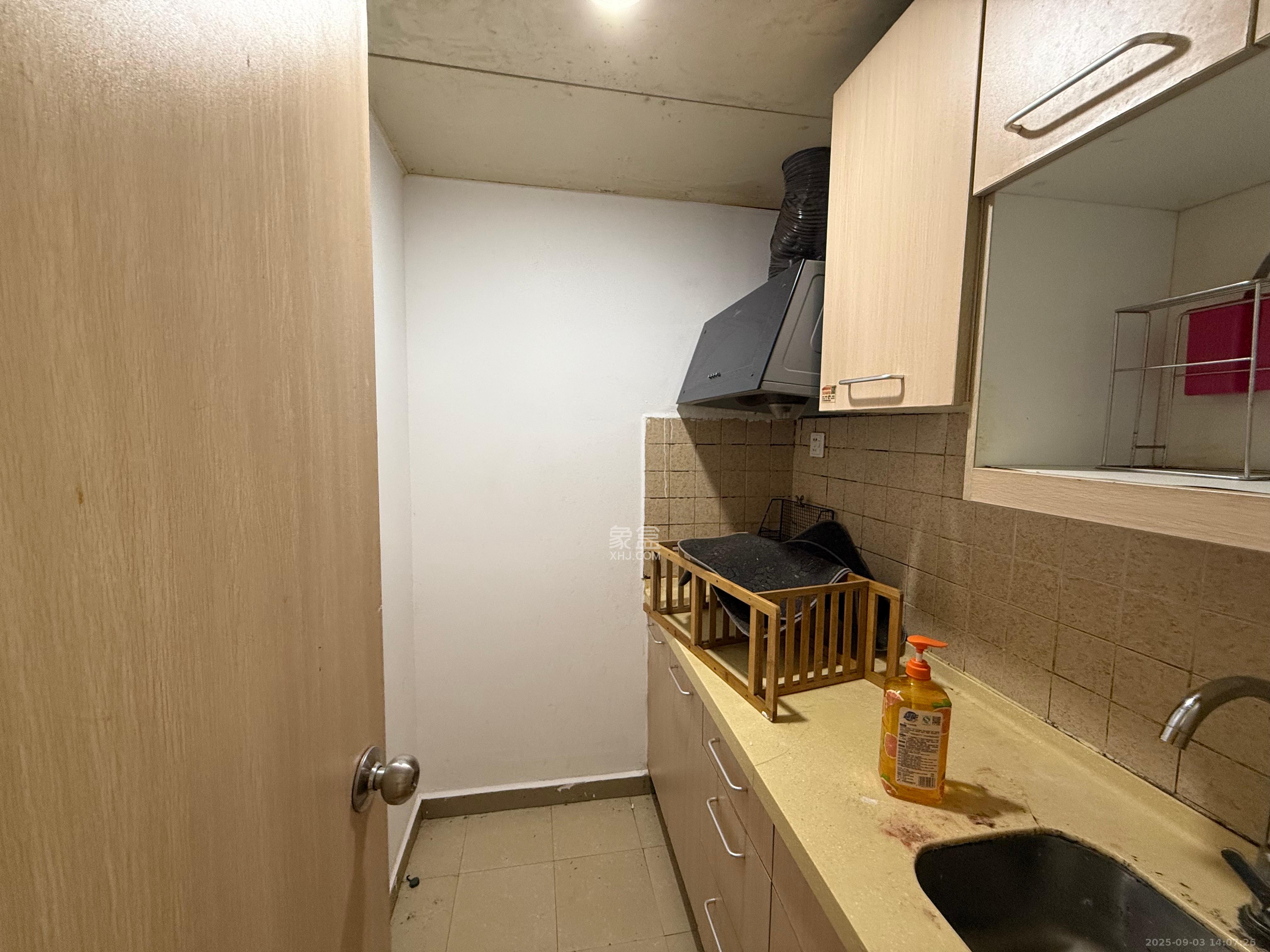 远大麓园  1室1厅1卫    1500.0元/月室内图