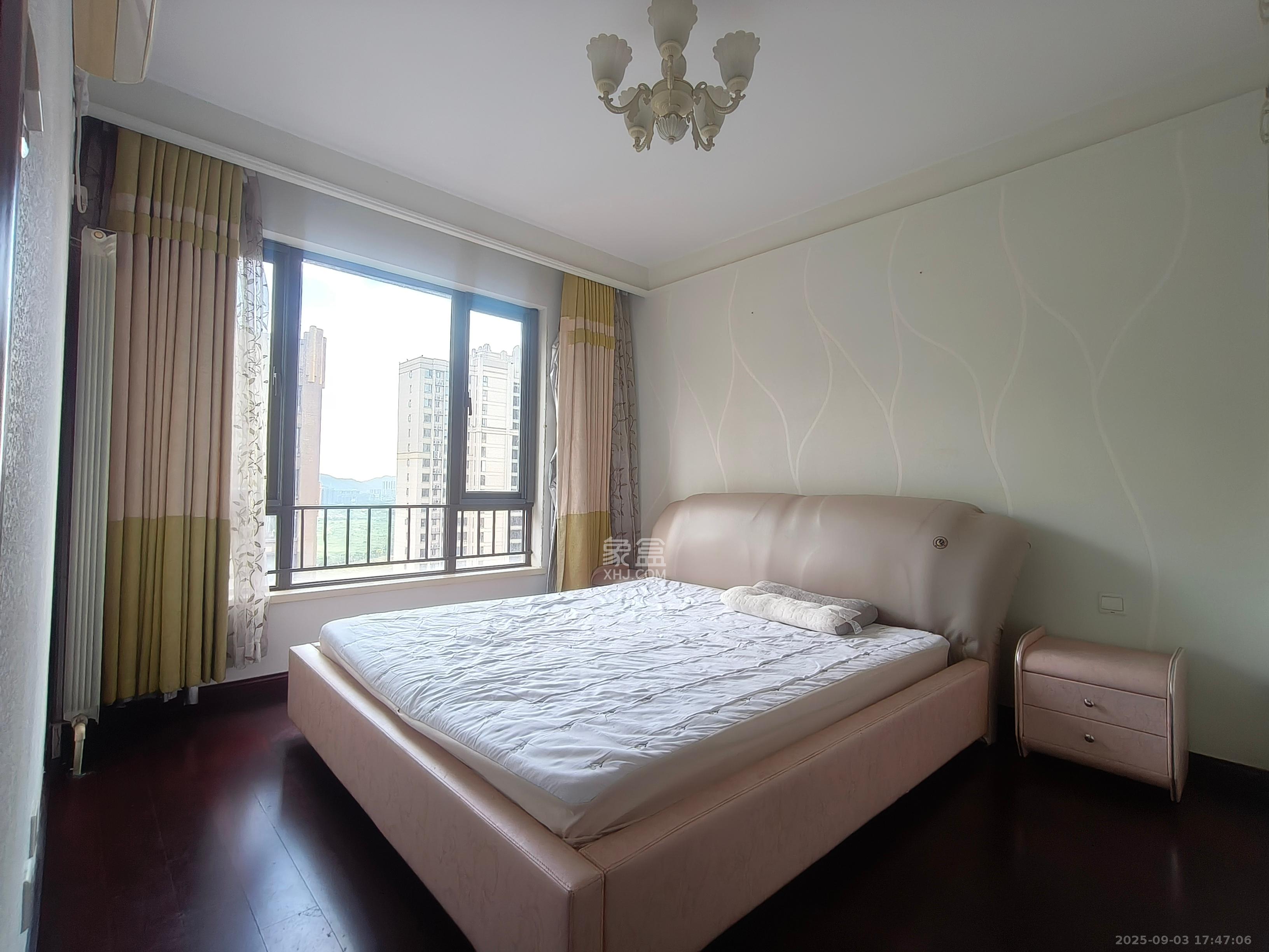 中海国际二期 3室2厅1卫 2200.0元/月 中海国际二期 3室2厅1卫 2200.0元/月室内图