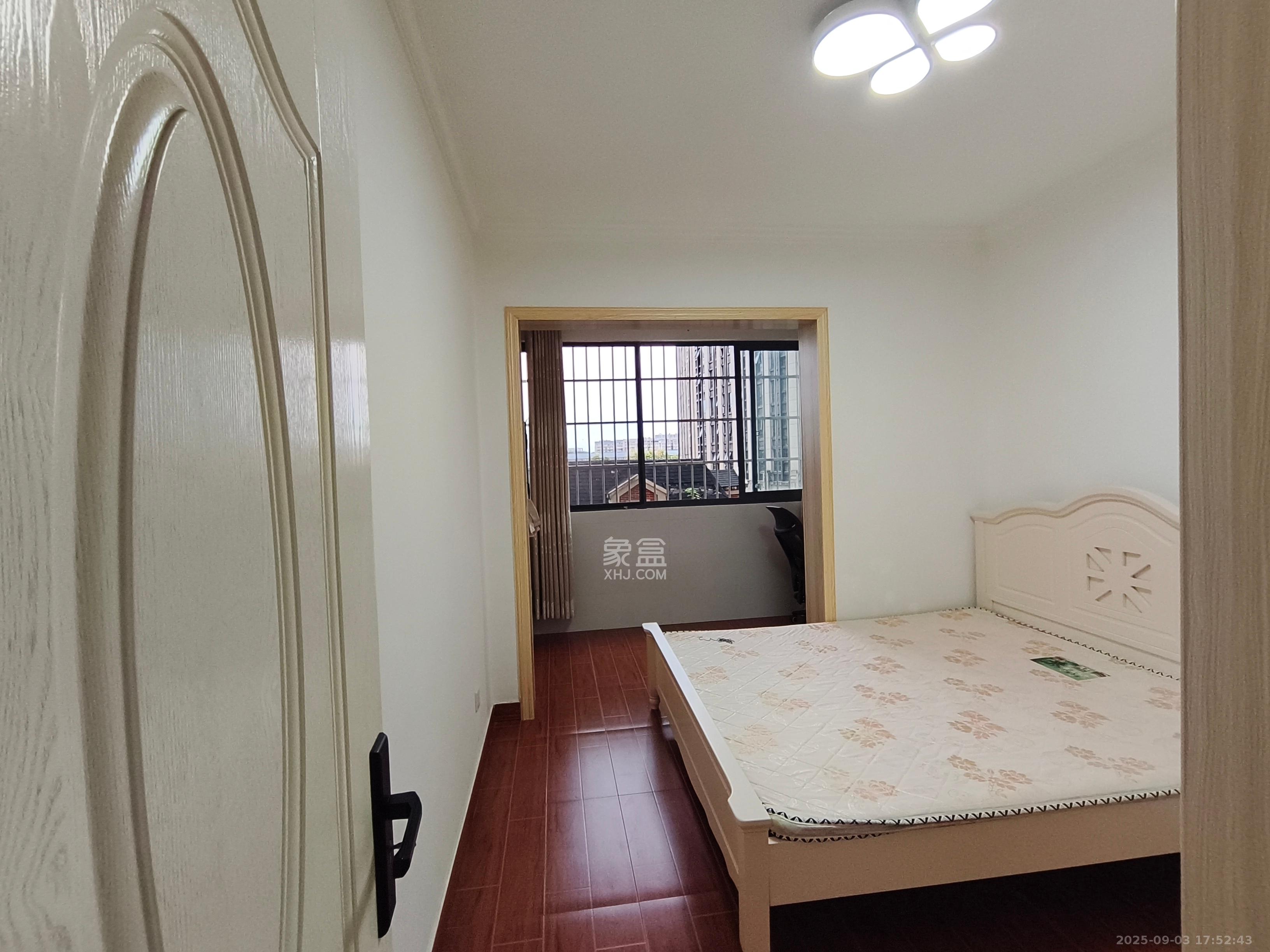 锦璨家园  3室2厅1卫   1800.00元/月室内图