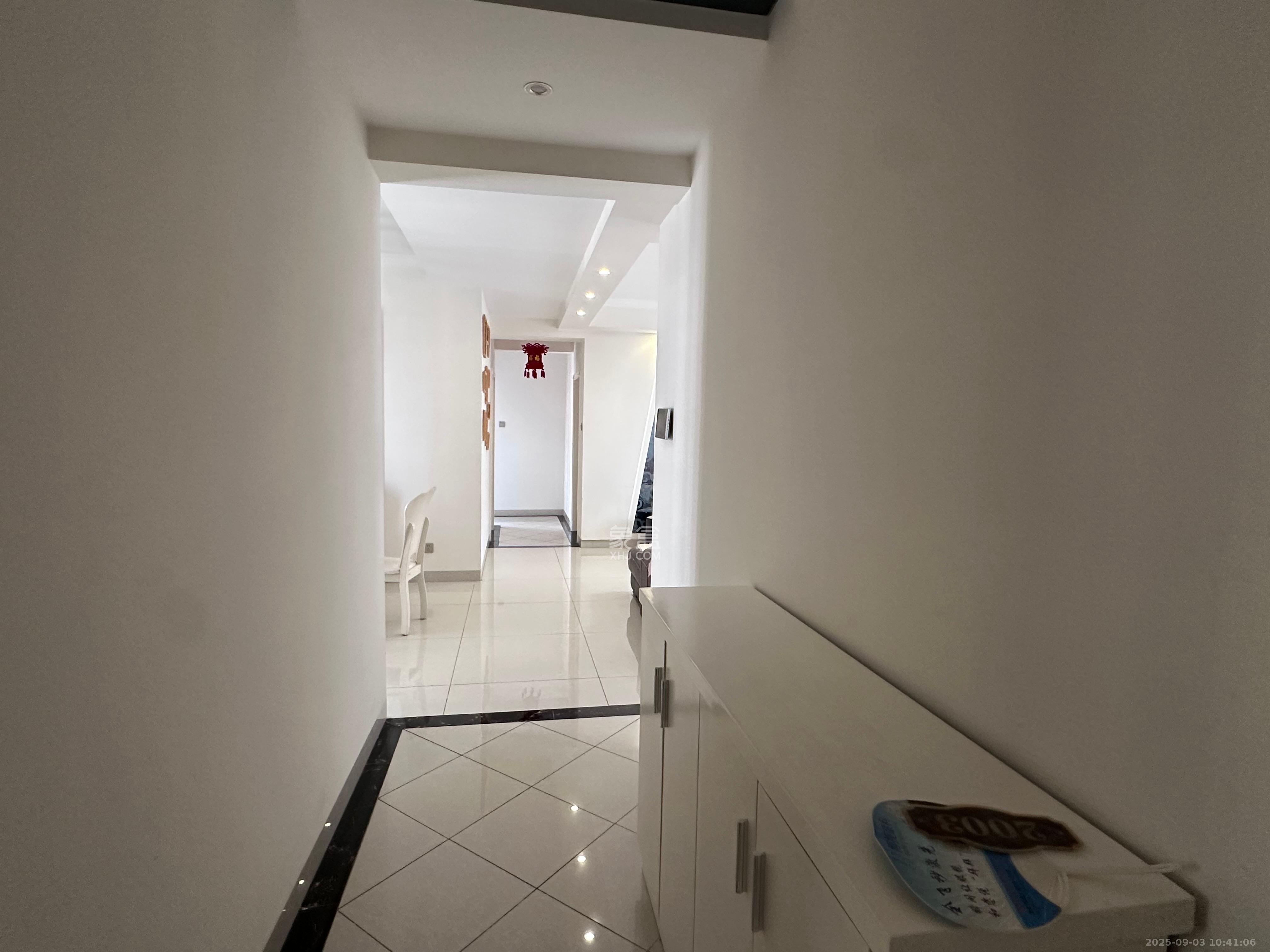 富基世纪公园 4室2厅1卫 2300.0元/月 富基世纪公园 4室2厅1卫 2300.0元/月室内图