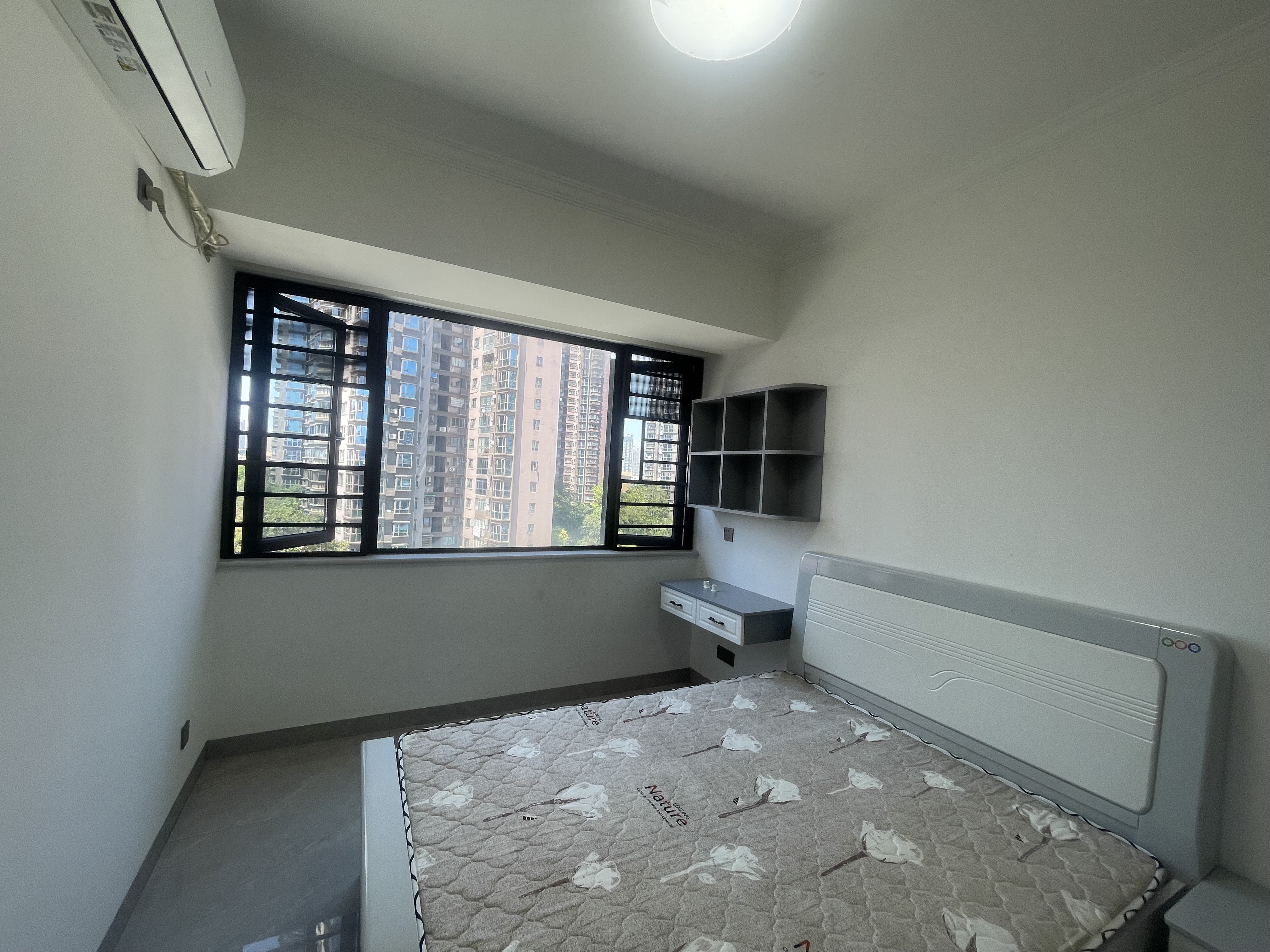 大同芙蓉二期(芙蓉广场)  1室0厅0卫    2200.0元/月 大同芙蓉二期(芙蓉广场)  1室0厅0卫    2200.0元/月室内图