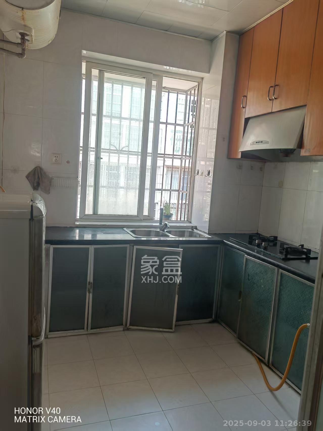 湘绣城  2室2厅1卫    1000.0元/月室内图