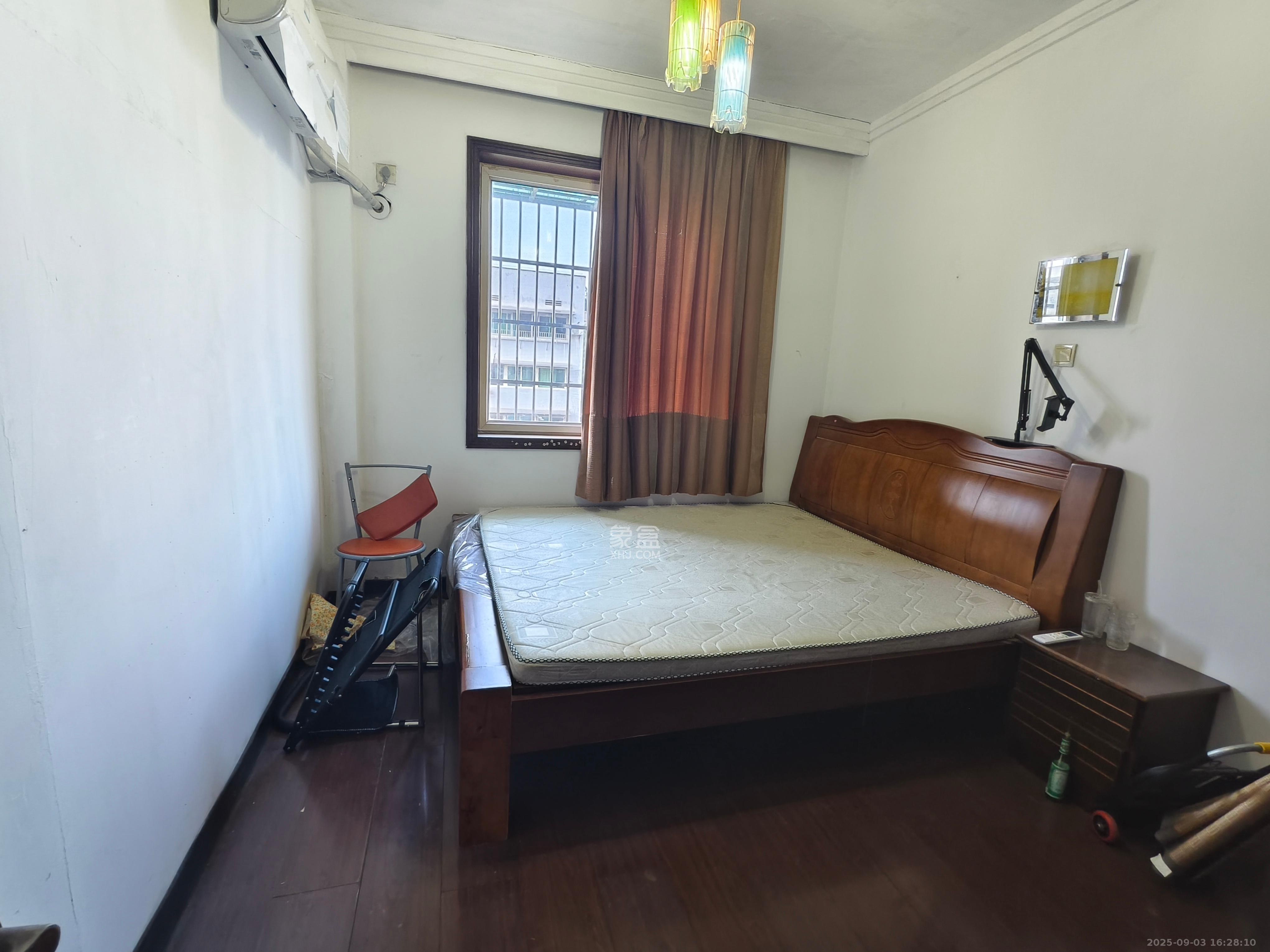 湖开小区(湖南开关厂宿舍)/南大桥社区 2室2厅1卫 1100.0元/月 湖开小区(湖南开关厂宿舍)/南大桥社区 2室2厅1卫 1100.0元/月室内图