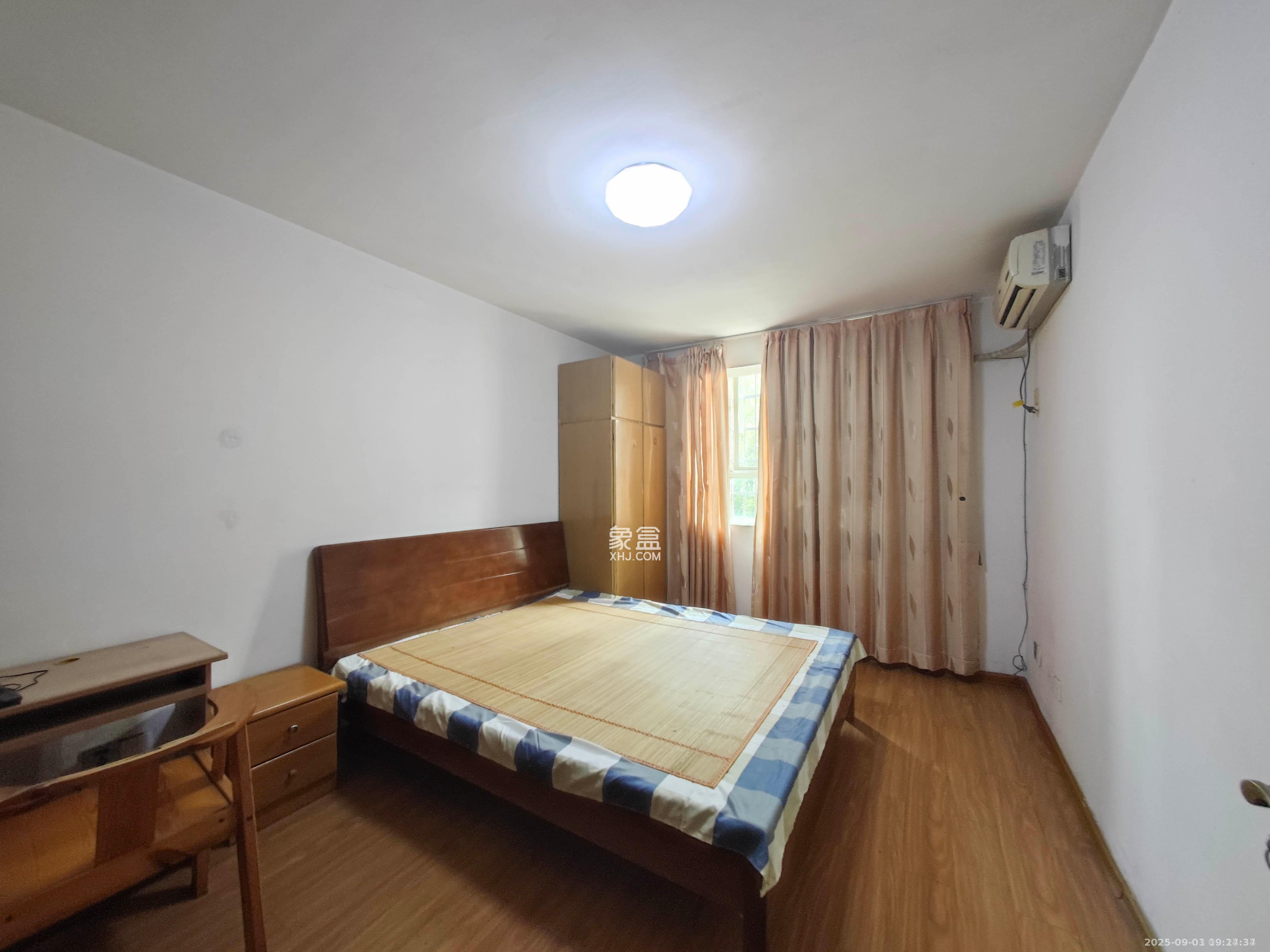 佳园星城  2室1厅1卫    1400.0元/月室内图