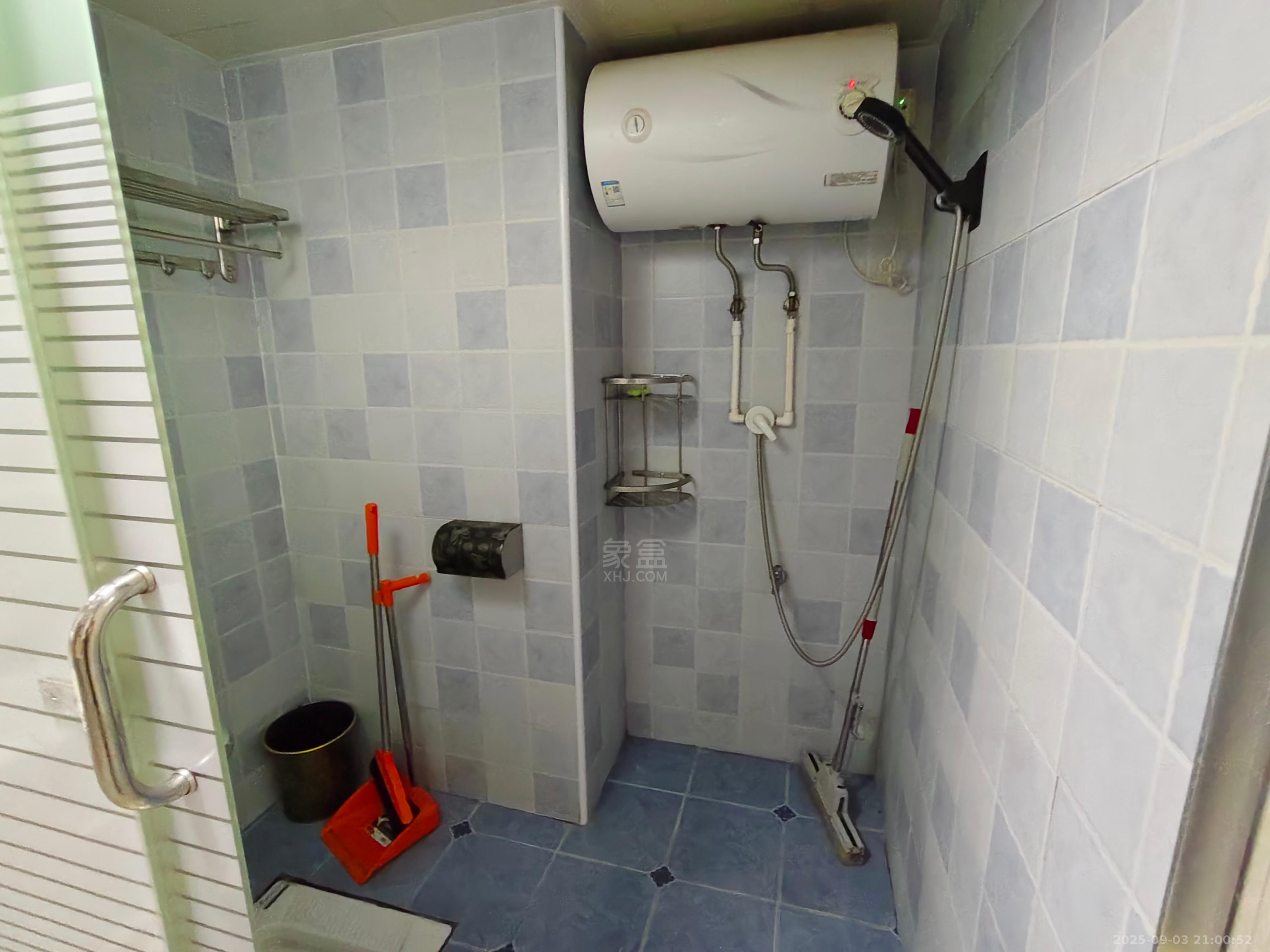 中泰财富湘江 1室1厅1卫 1200.0元/月 中泰财富湘江 1室1厅1卫 1200.0元/月室内图