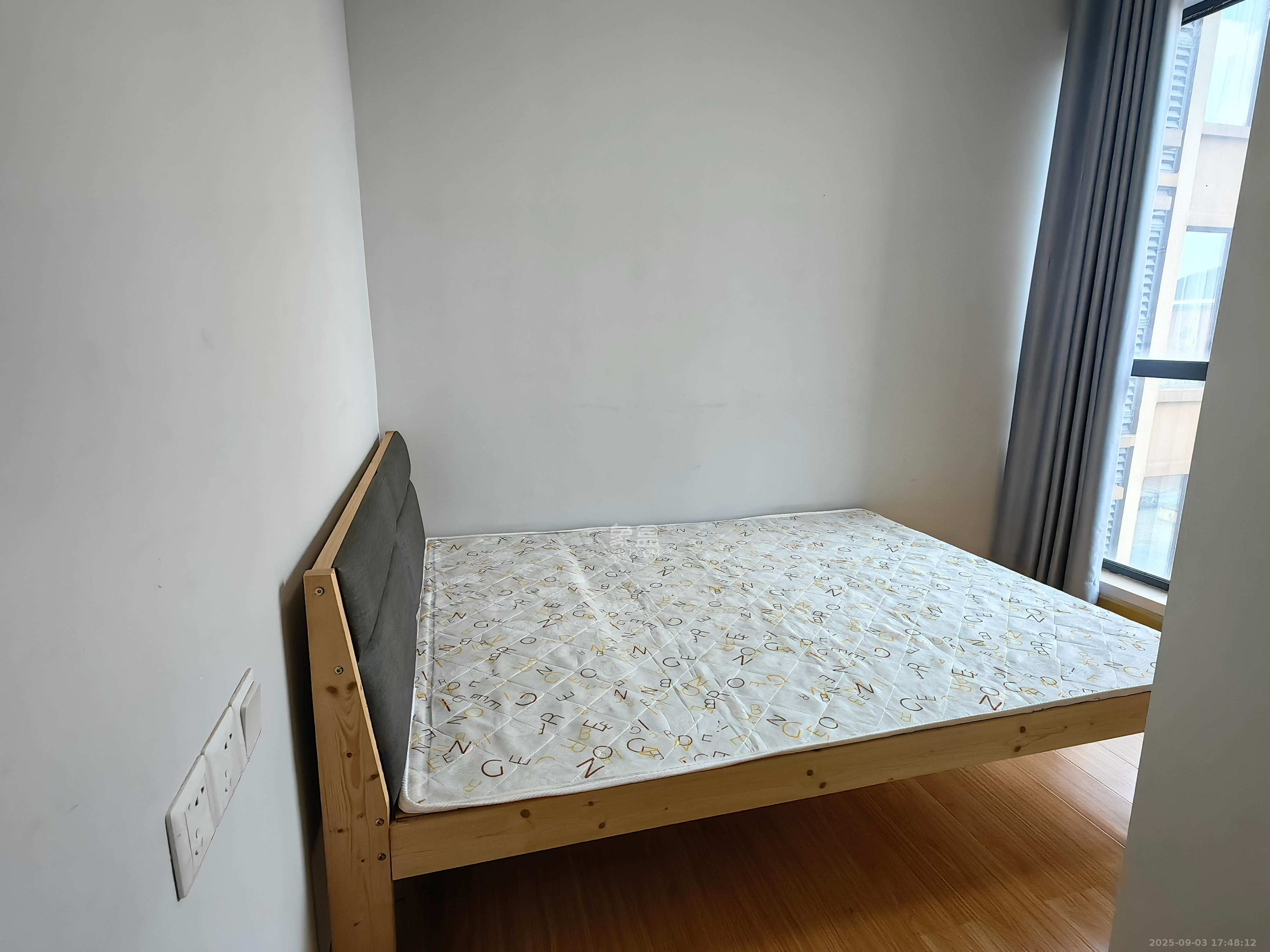 中建嘉和城  3室2厅1卫    2300.0元/月 中建嘉和城  3室2厅1卫    2300.0元/月室内图