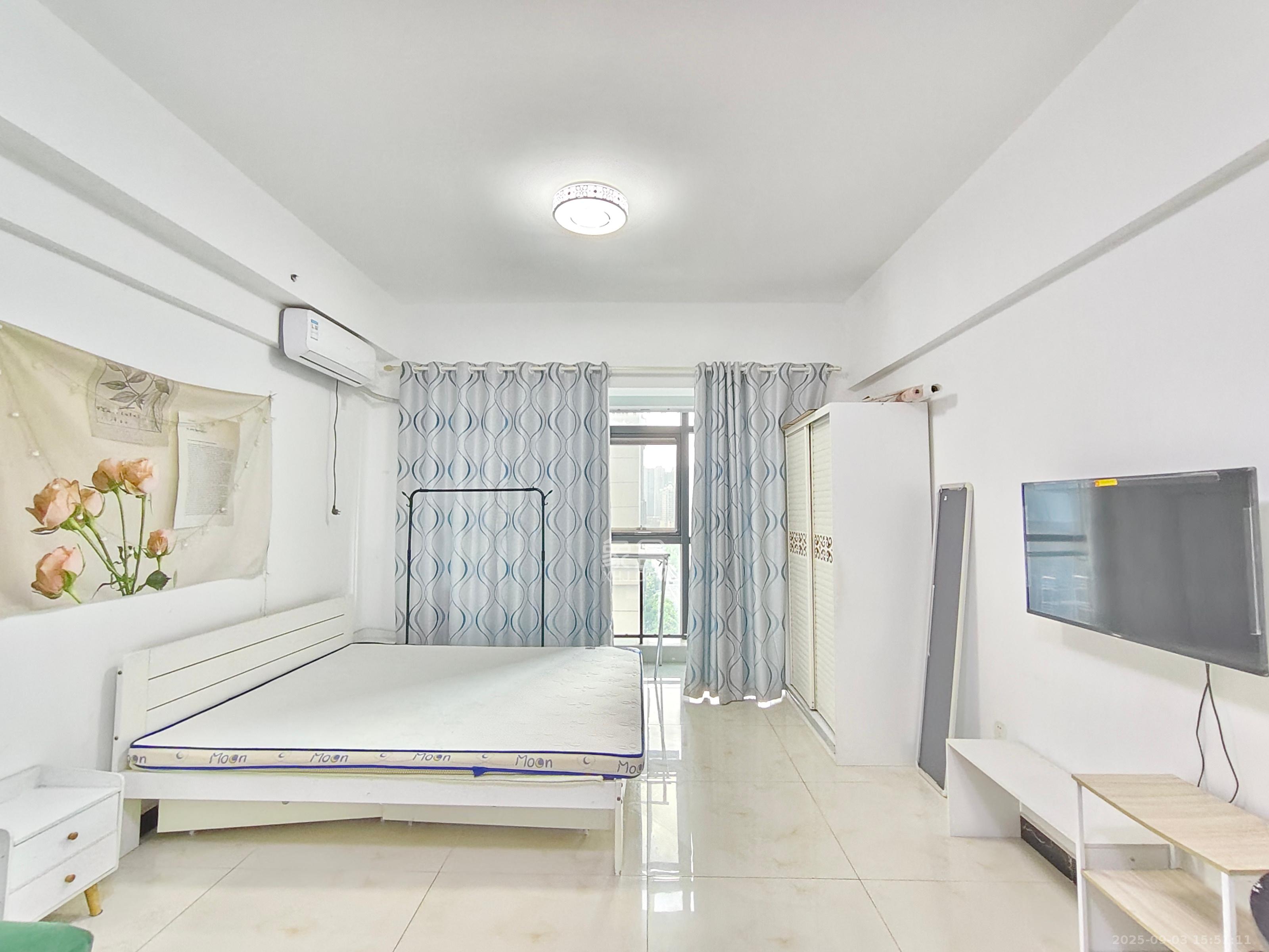 荣泰广场   51.0㎡      1300.0元/月