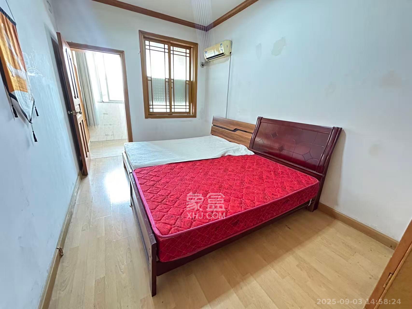 家兴公寓(洪家井) 3室2厅2卫 3100.0元/月 家兴公寓(洪家井) 3室2厅2卫 3100.0元/月室内图