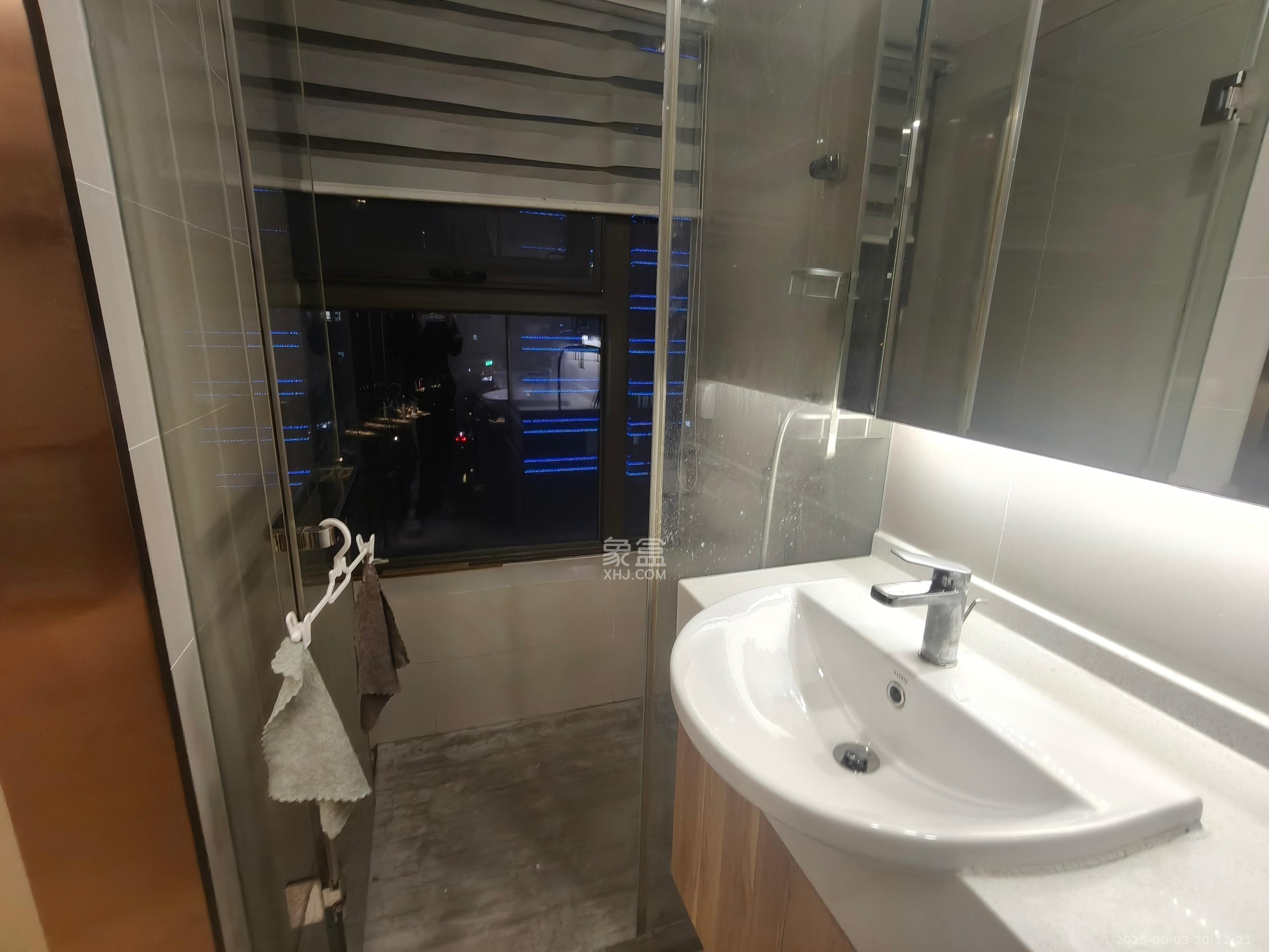 远洋外滩壹号  1室1厅1卫    1900.0元/月 远洋外滩壹号  1室1厅1卫    1900.0元/月室内图