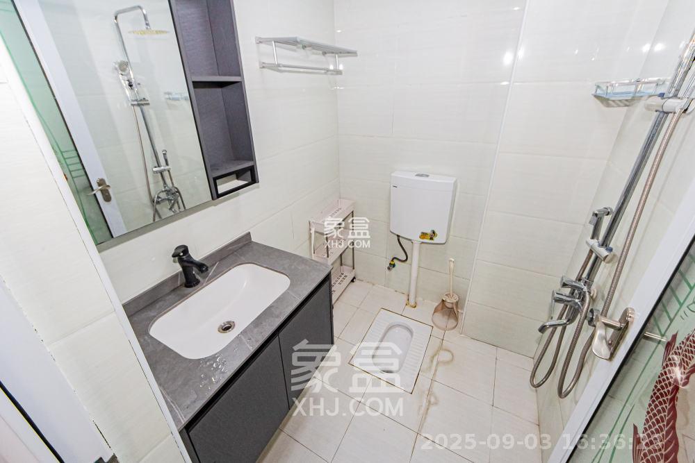 北辰三角洲D2区  3室2厅1卫   3800.00元/月室内图