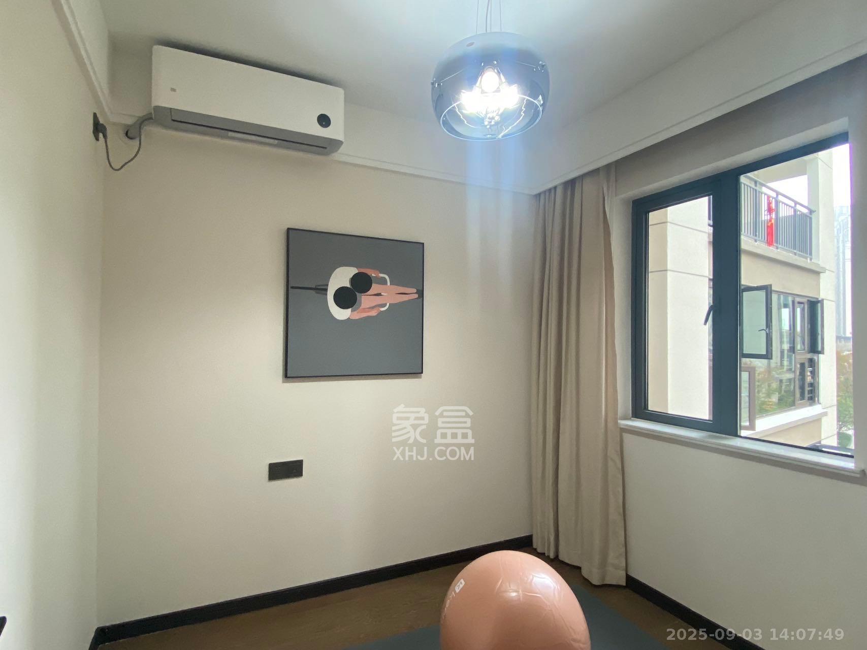 卓越中寰  3室2厅2卫   5200.00元/月室内图